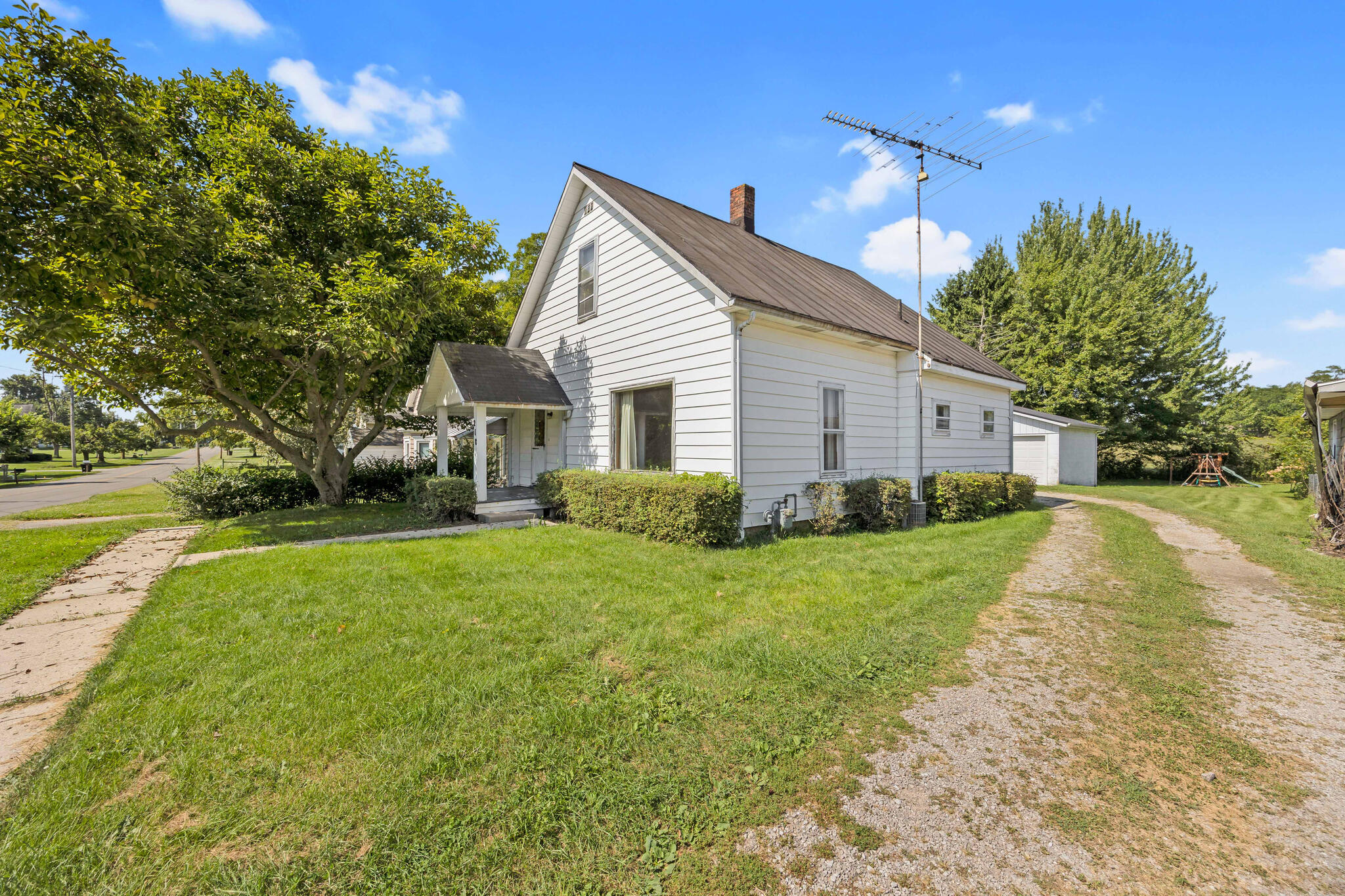 218 Sandusky, Rushsylvania, Ohio 43347