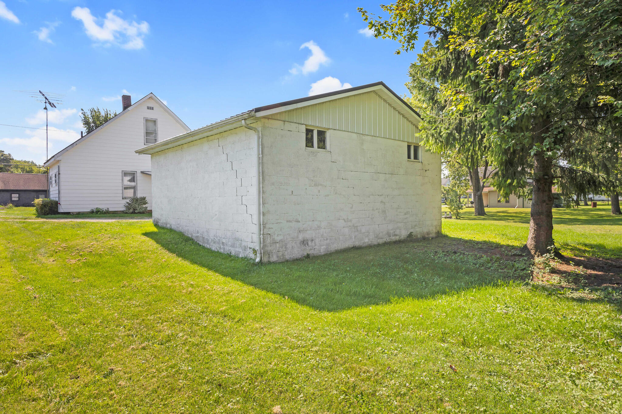 218 Sandusky, Rushsylvania, Ohio 43347