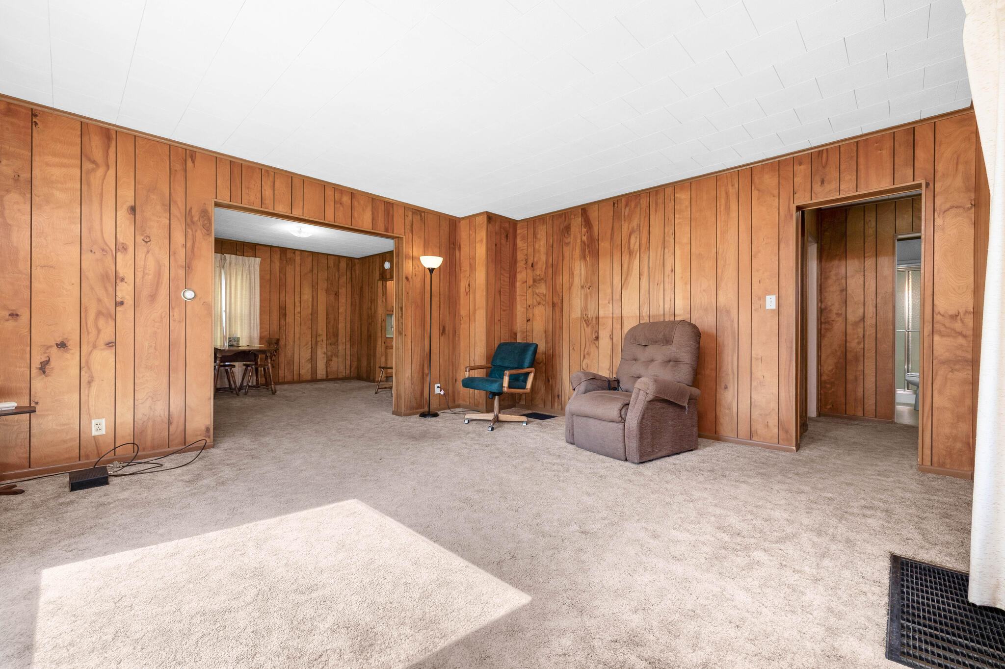 218 Sandusky, Rushsylvania, Ohio 43347