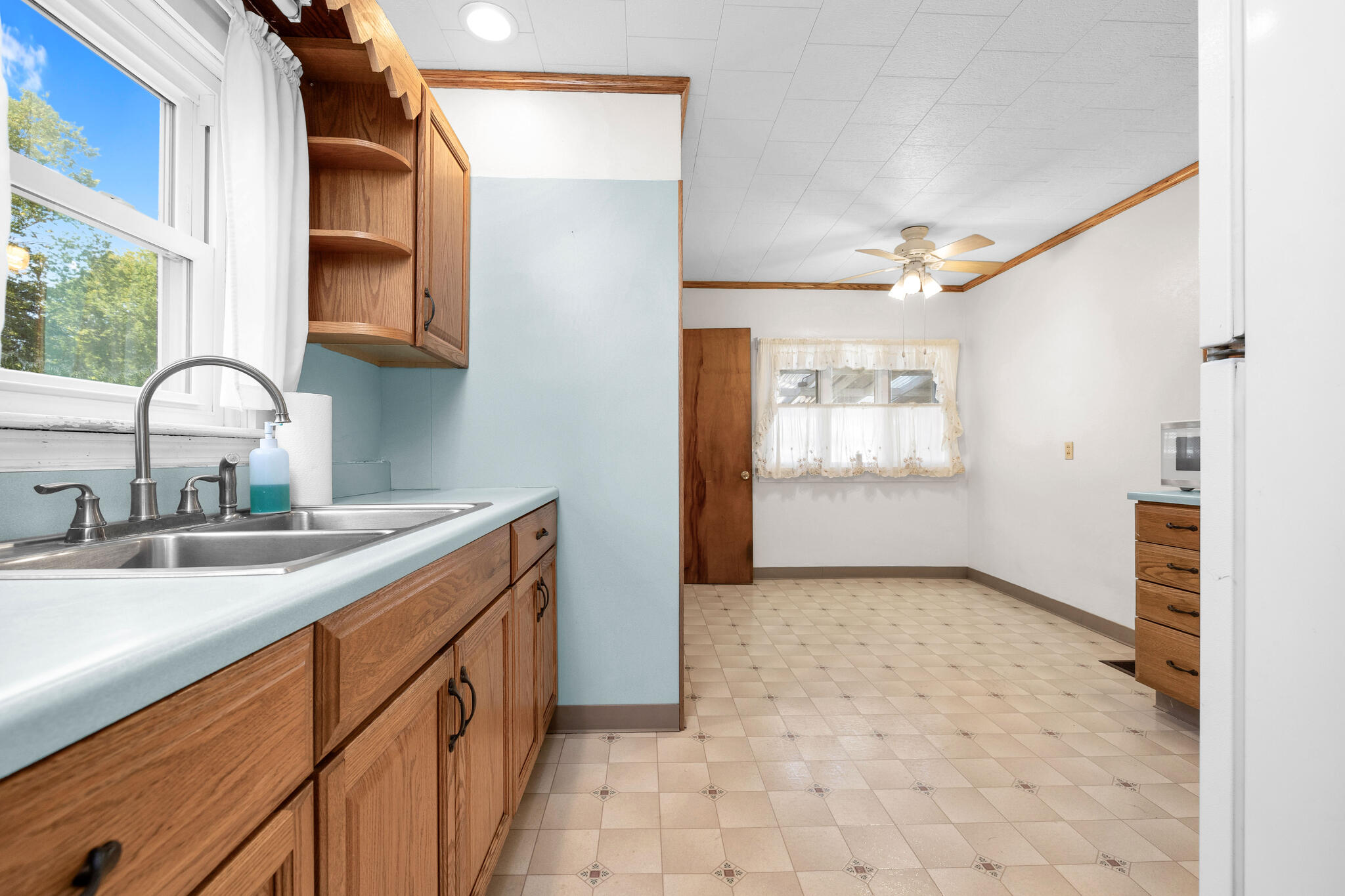 218 Sandusky, Rushsylvania, Ohio 43347