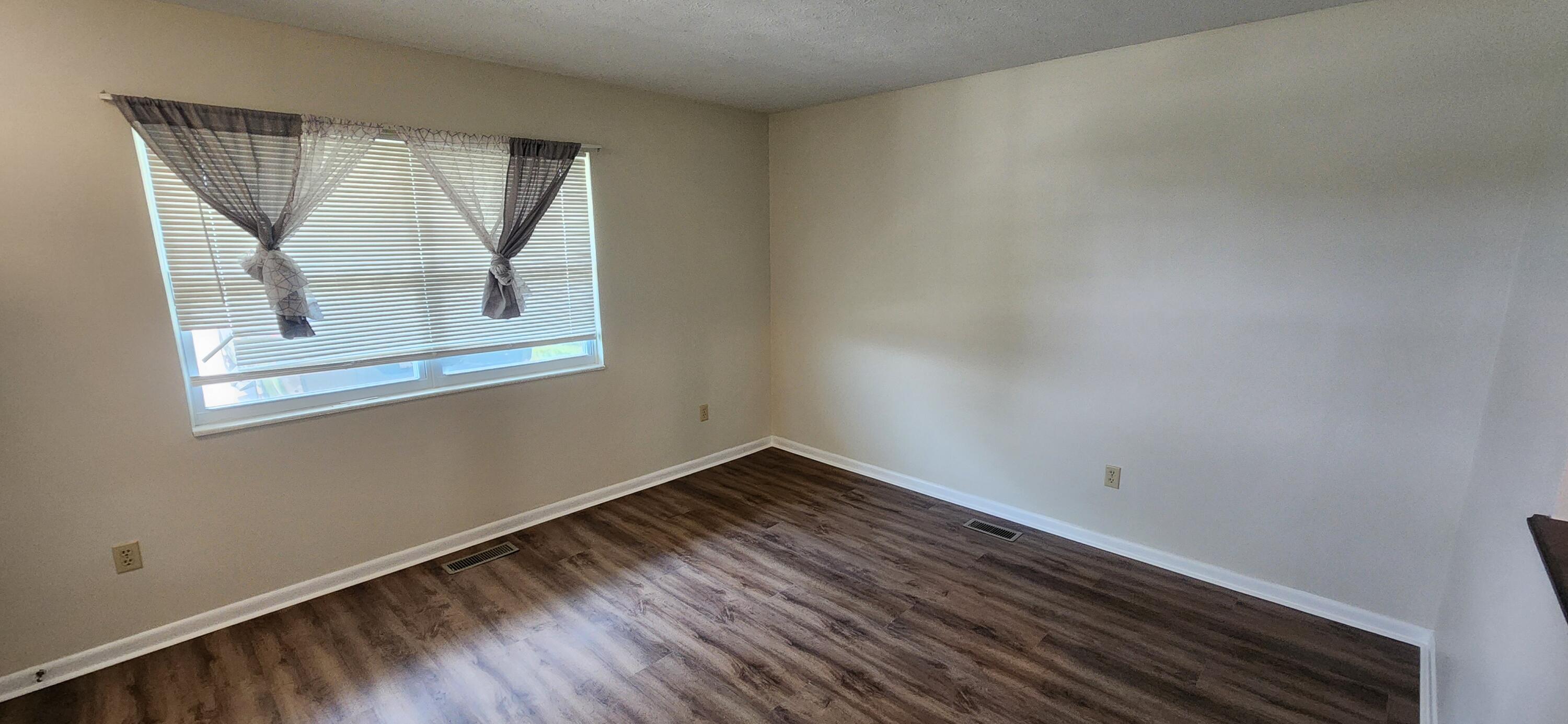 825 Comanche, Tipp City, Ohio 45371