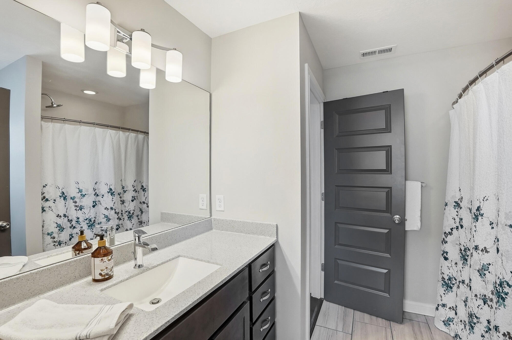 30 Center, Springfield, Ohio 45502