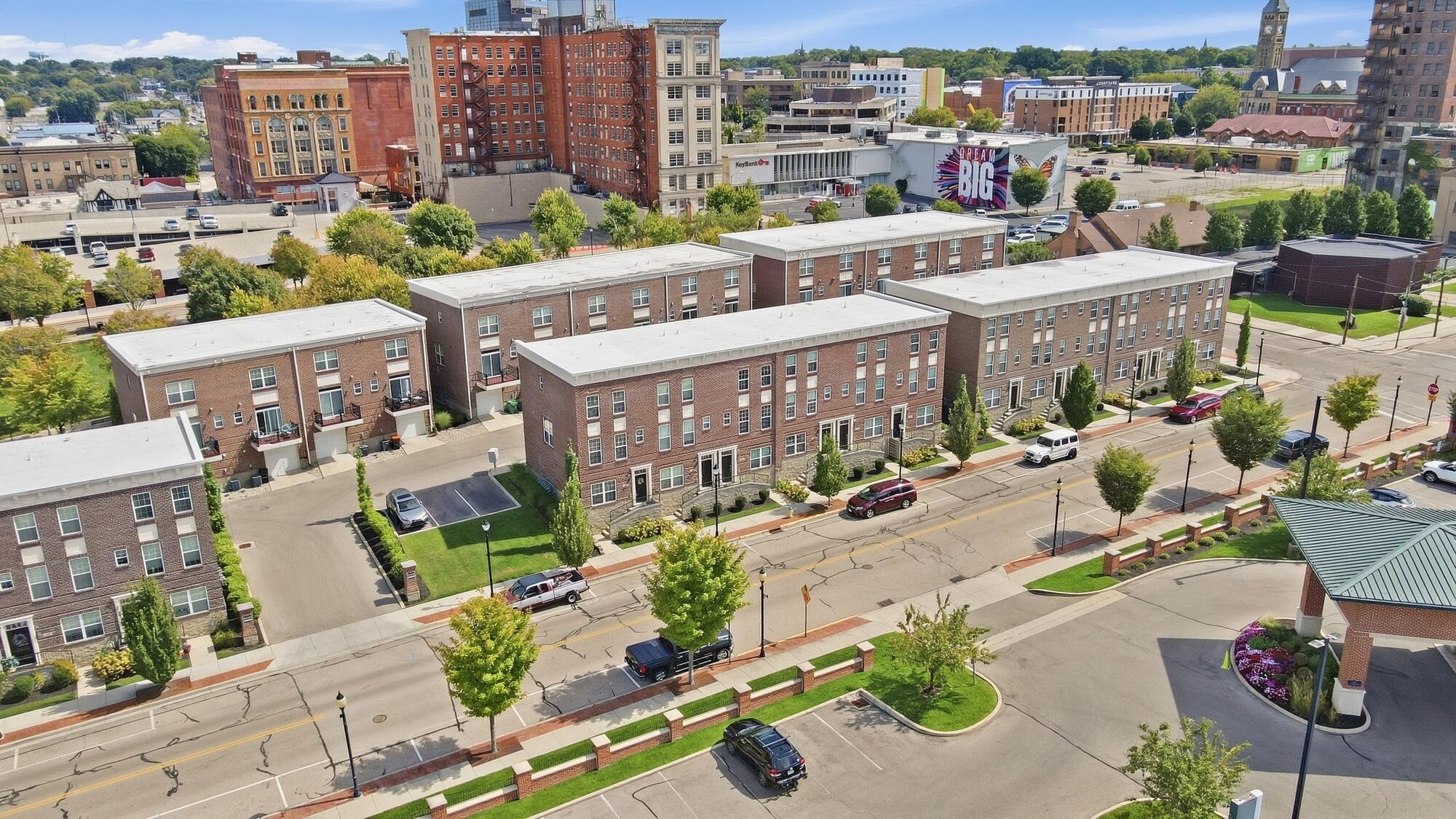 30 Center, Springfield, Ohio 45502