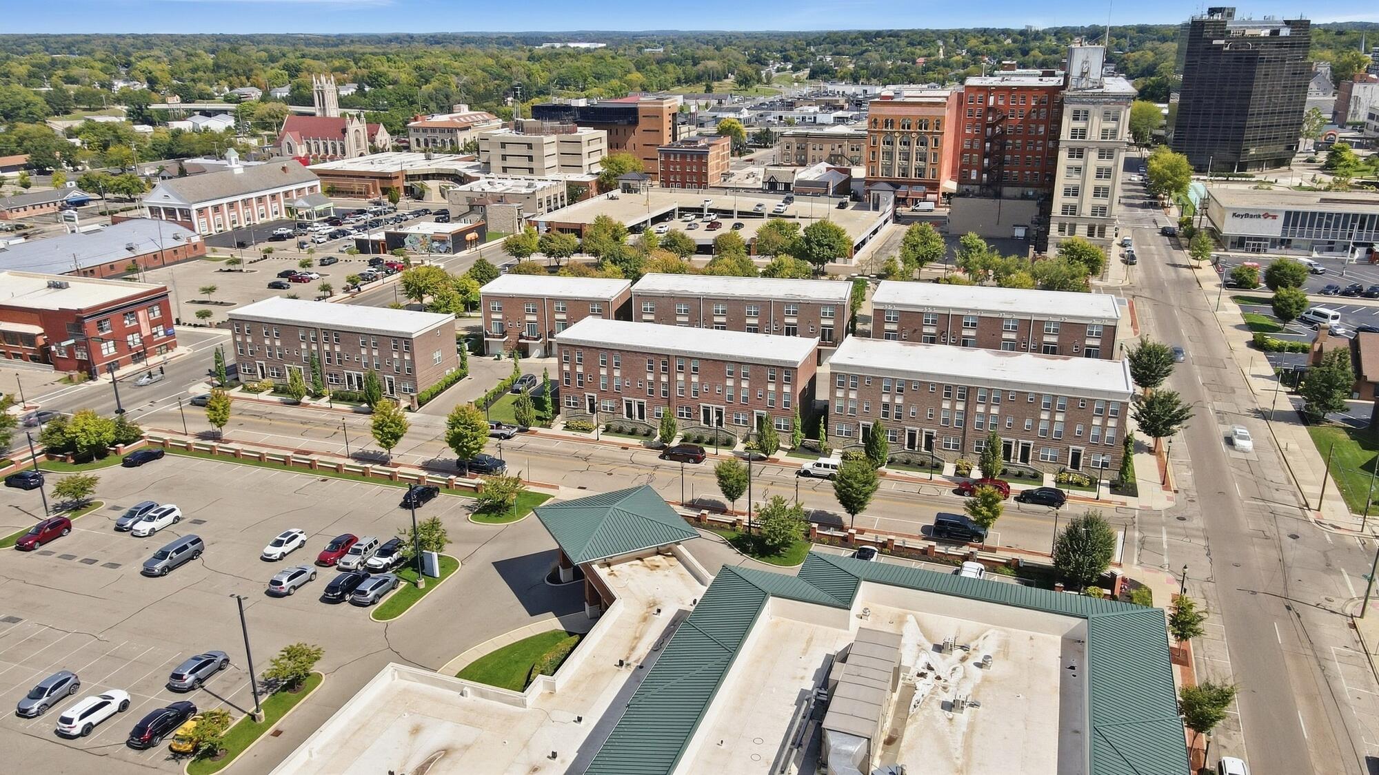 30 Center, Springfield, Ohio 45502