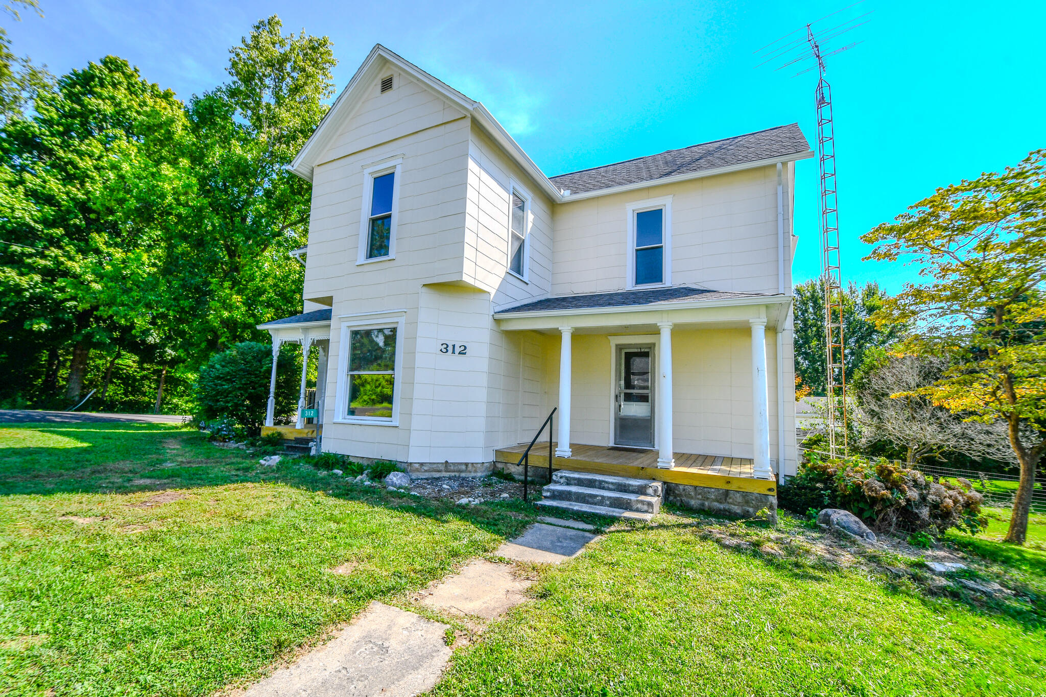 312 Monroe, Christiansburg, Ohio 45389