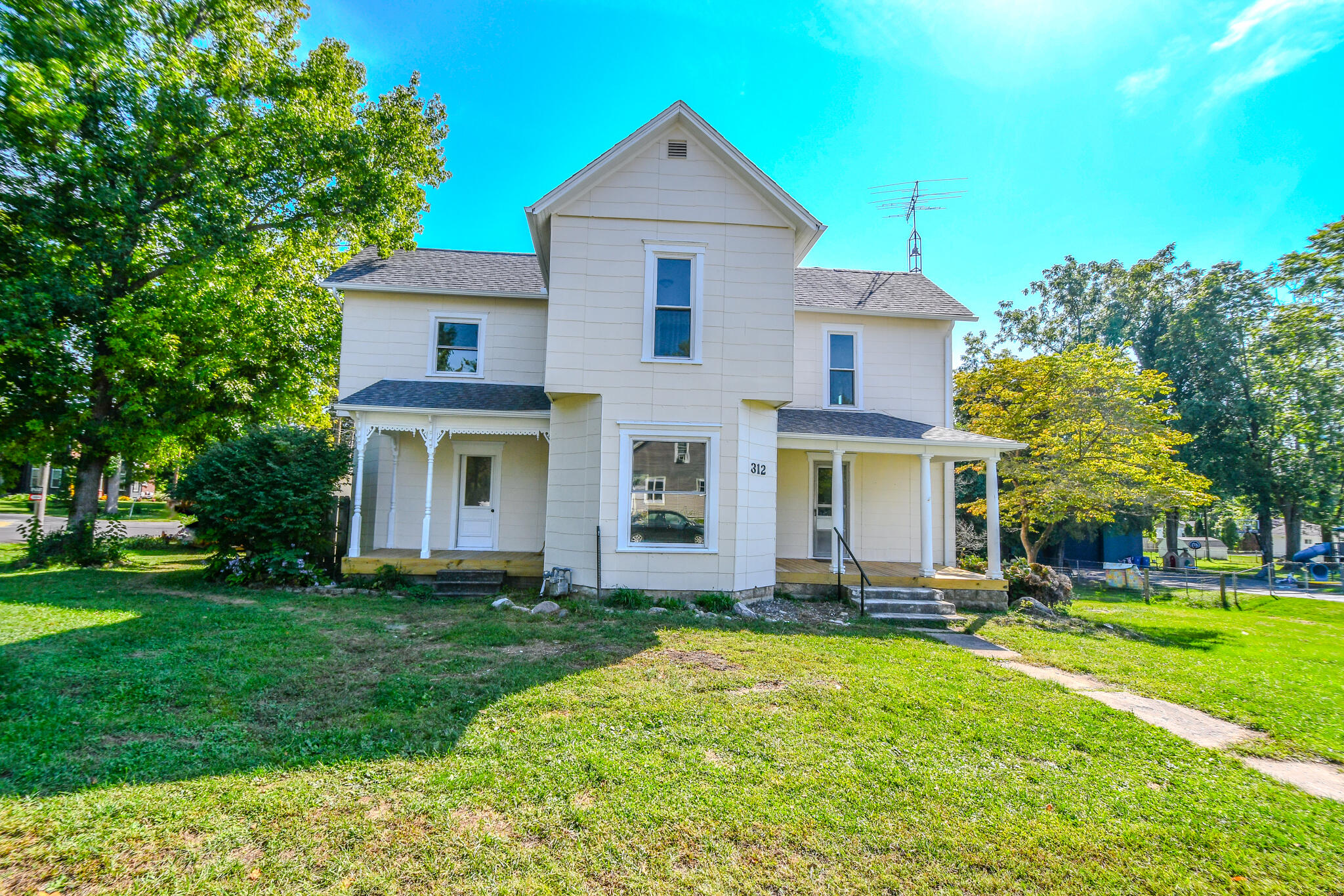 312 Monroe, Christiansburg, Ohio 45389