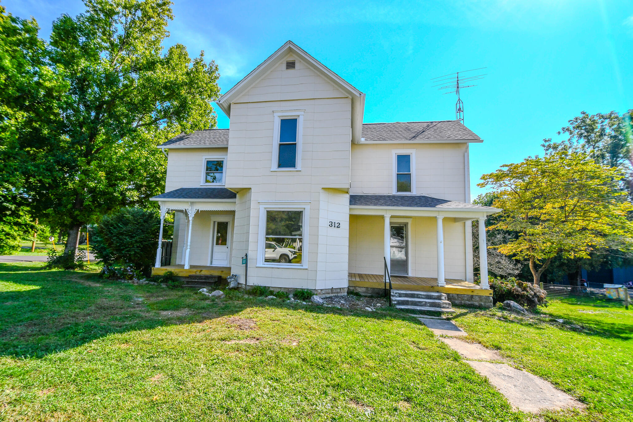 312 Monroe, Christiansburg, Ohio 45389