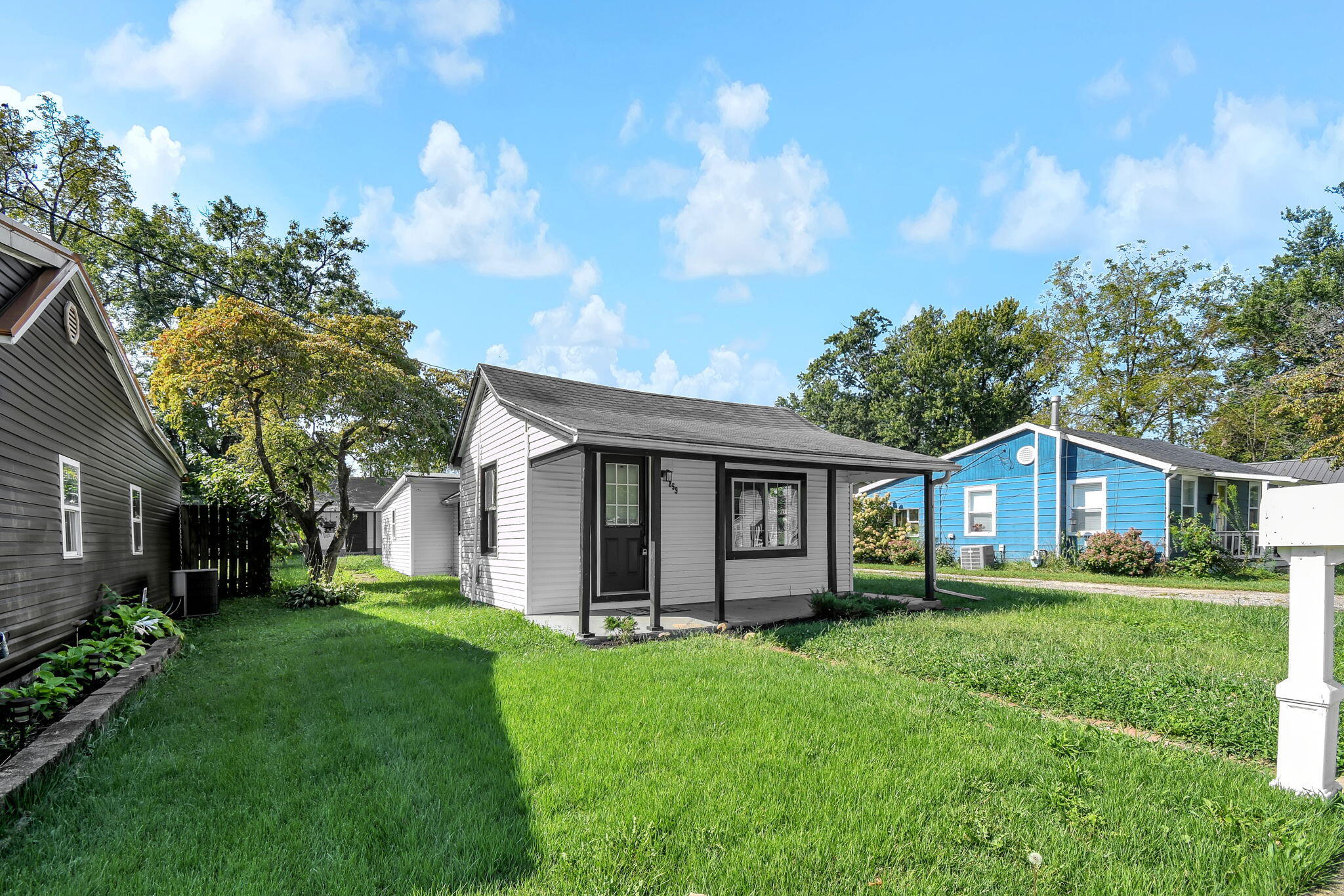 859 Jones, Newark, Ohio 43055