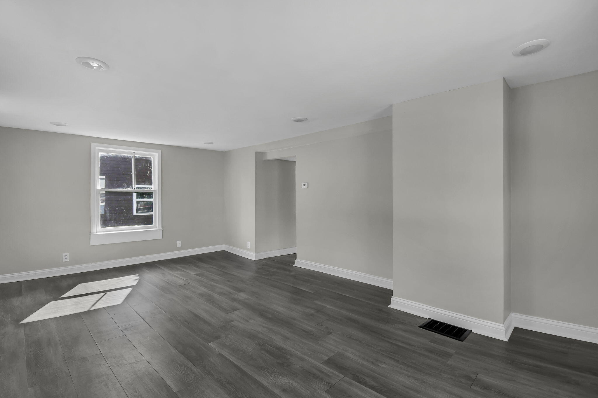 859 Jones, Newark, Ohio 43055