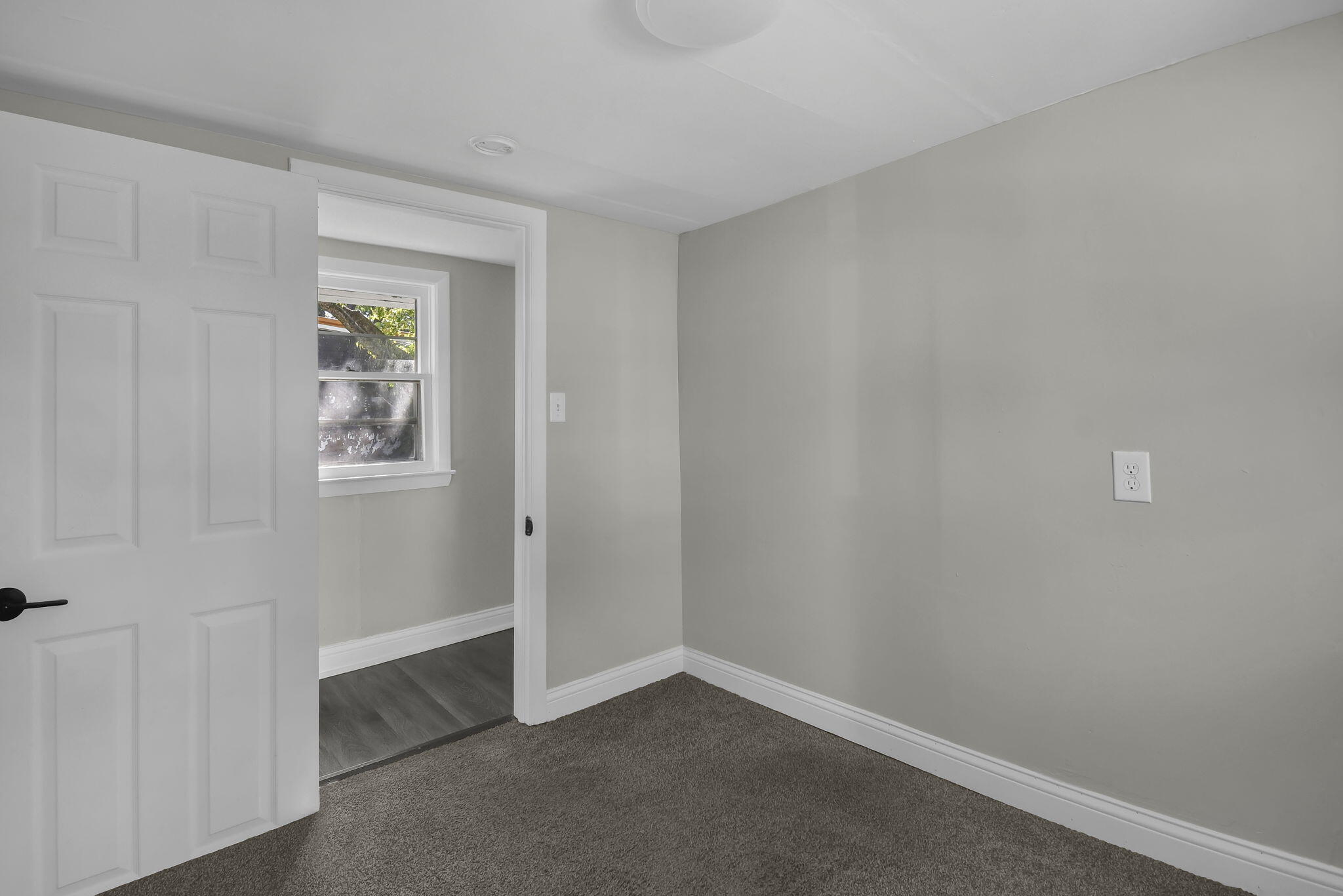 859 Jones, Newark, Ohio 43055