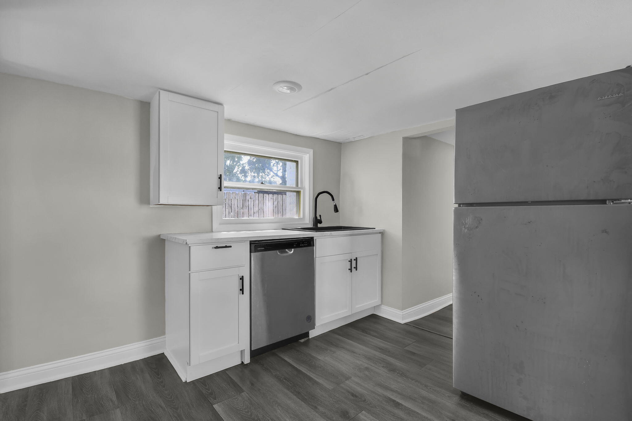 859 Jones, Newark, Ohio 43055