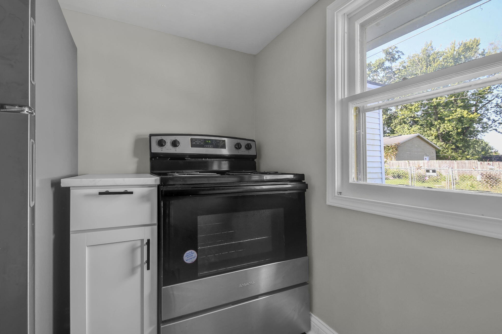 859 Jones, Newark, Ohio 43055