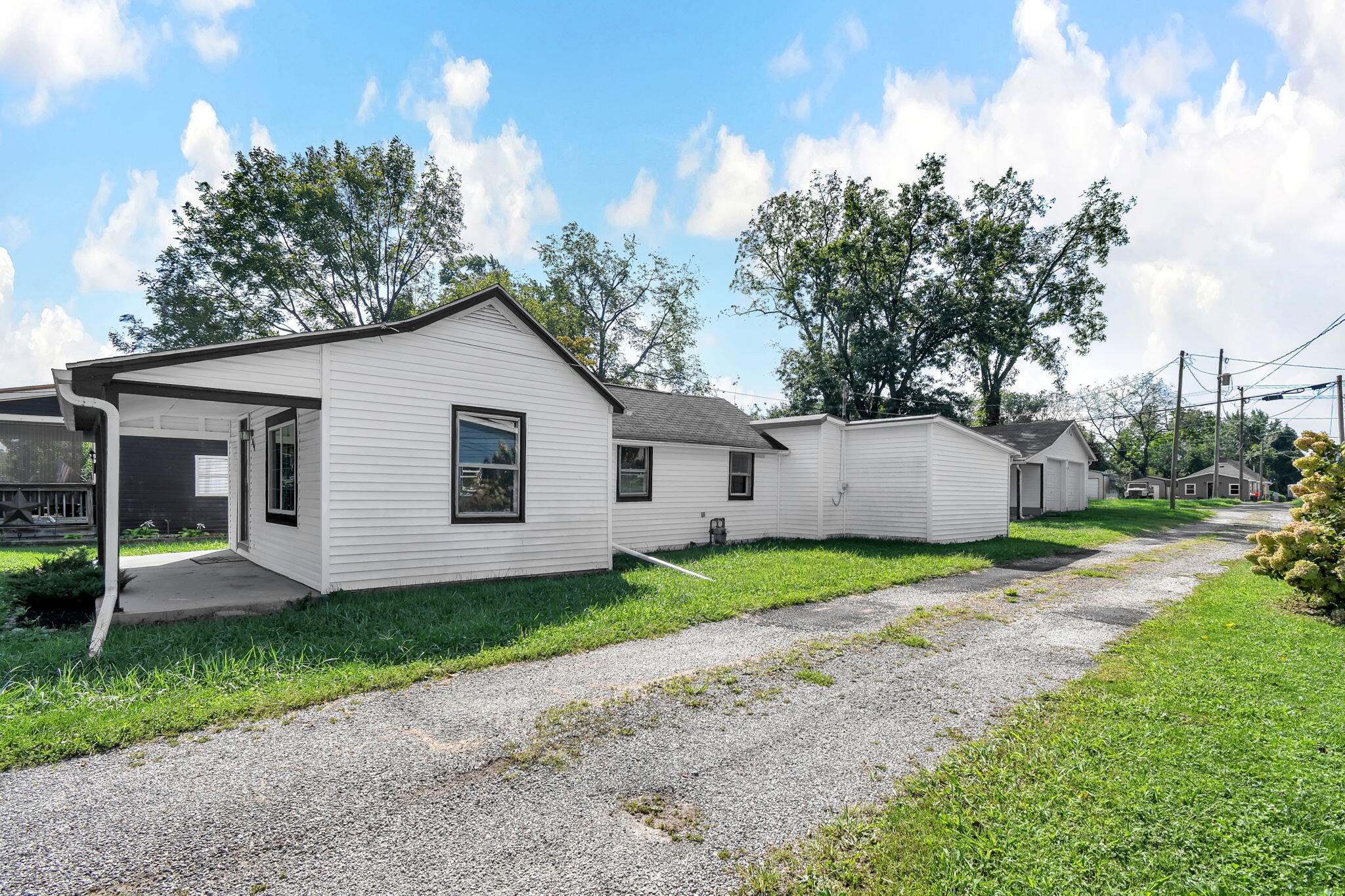 859 Jones, Newark, Ohio 43055
