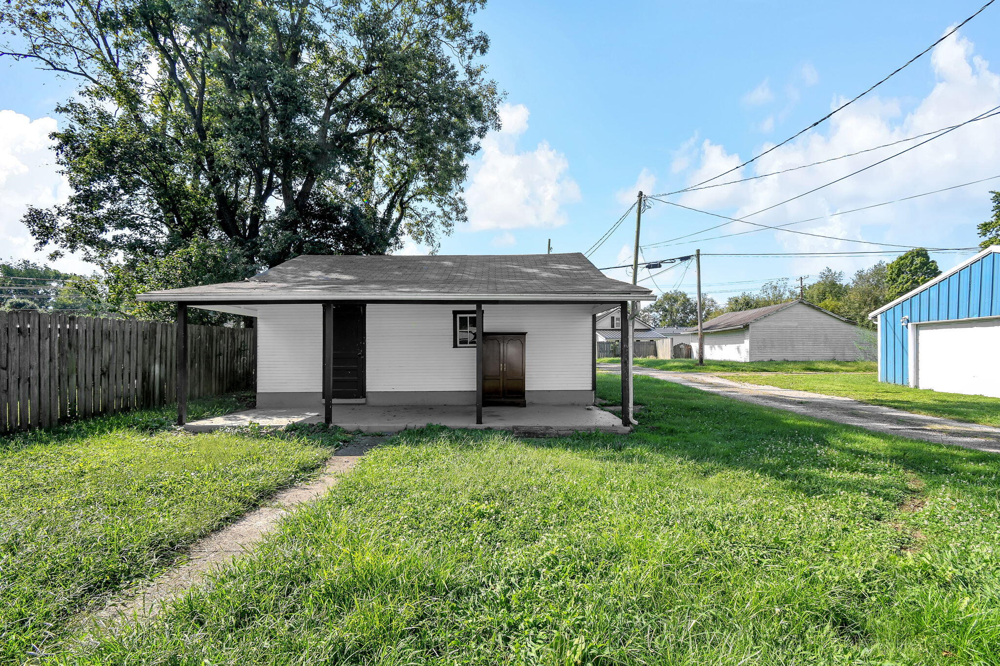 859 Jones, Newark, Ohio 43055