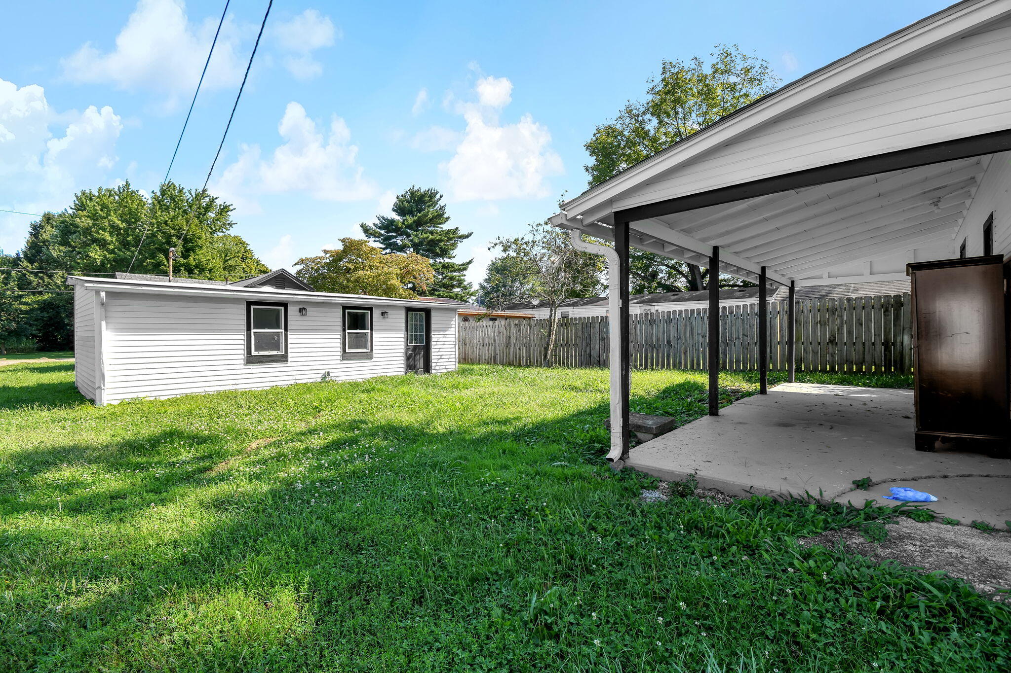 859 Jones, Newark, Ohio 43055
