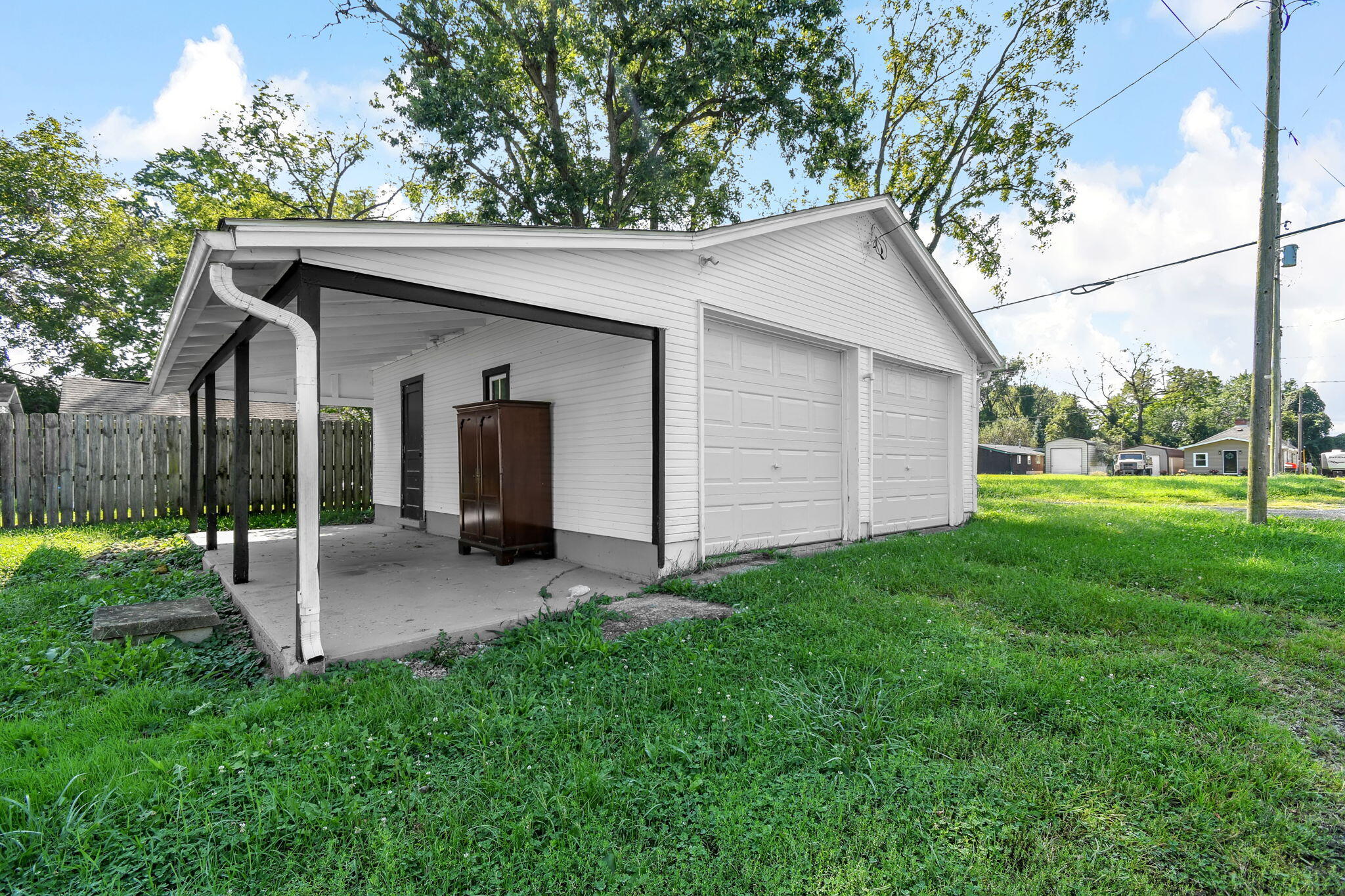 859 Jones, Newark, Ohio 43055