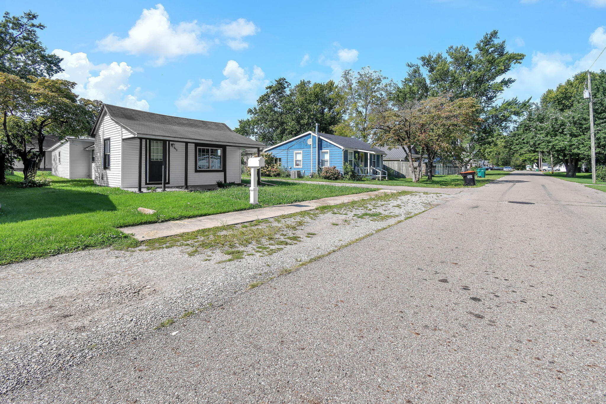 859 Jones, Newark, Ohio 43055