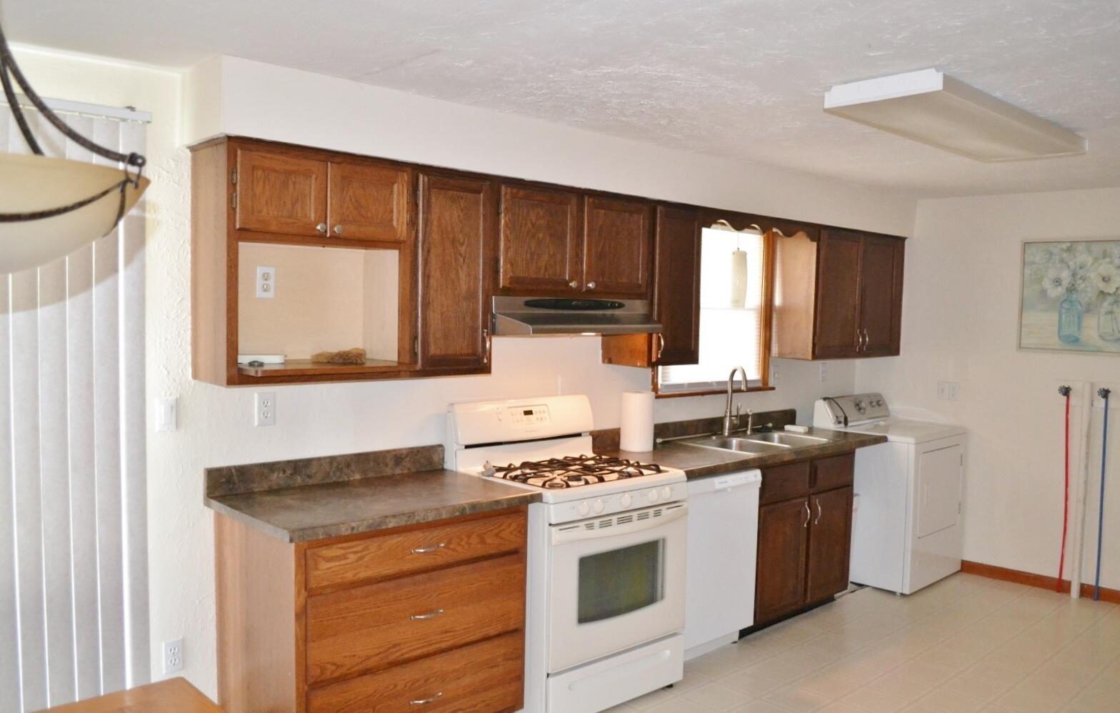 2683 Home Orchard, Springfield, Ohio 45503