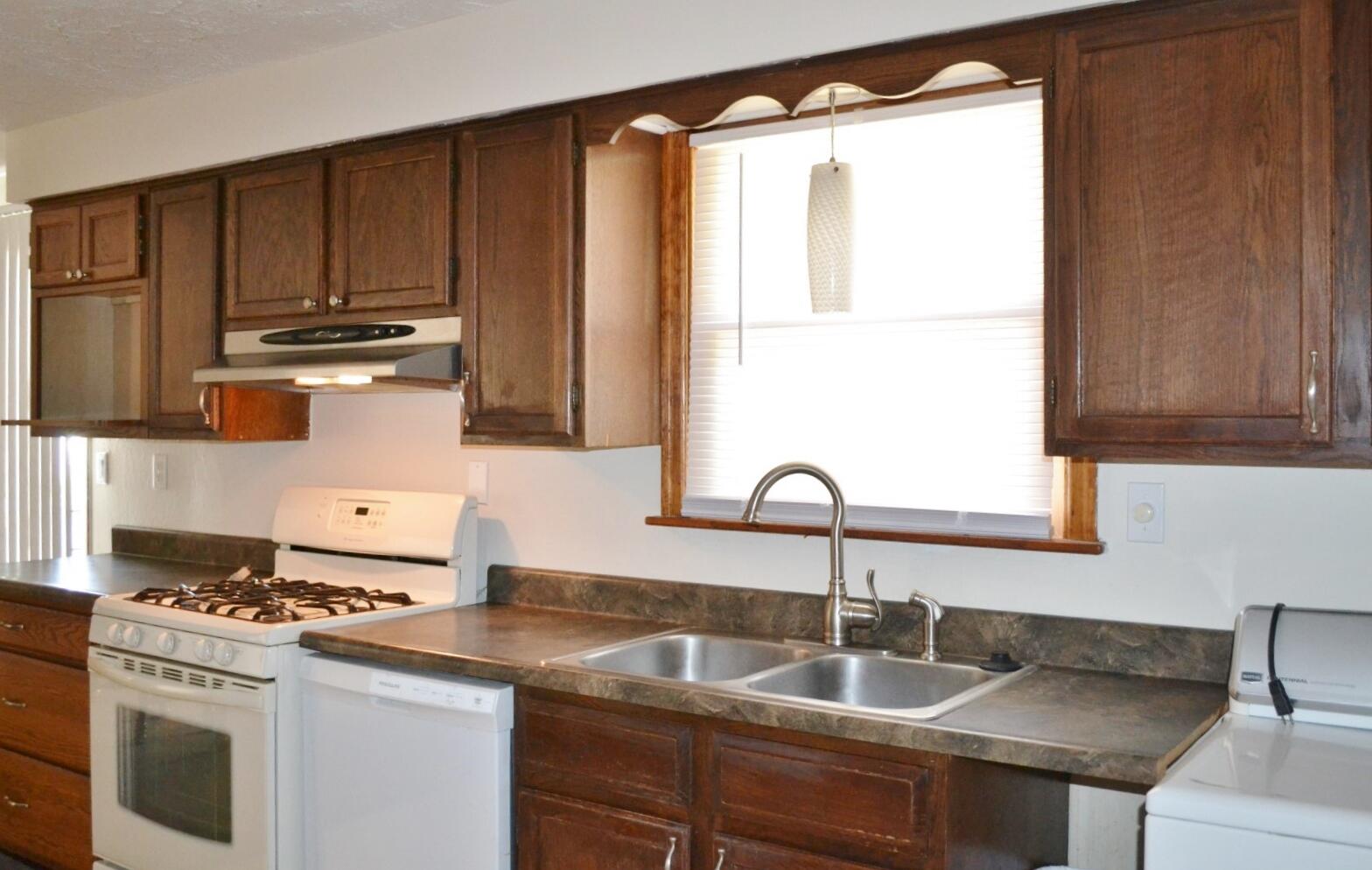 2683 Home Orchard, Springfield, Ohio 45503