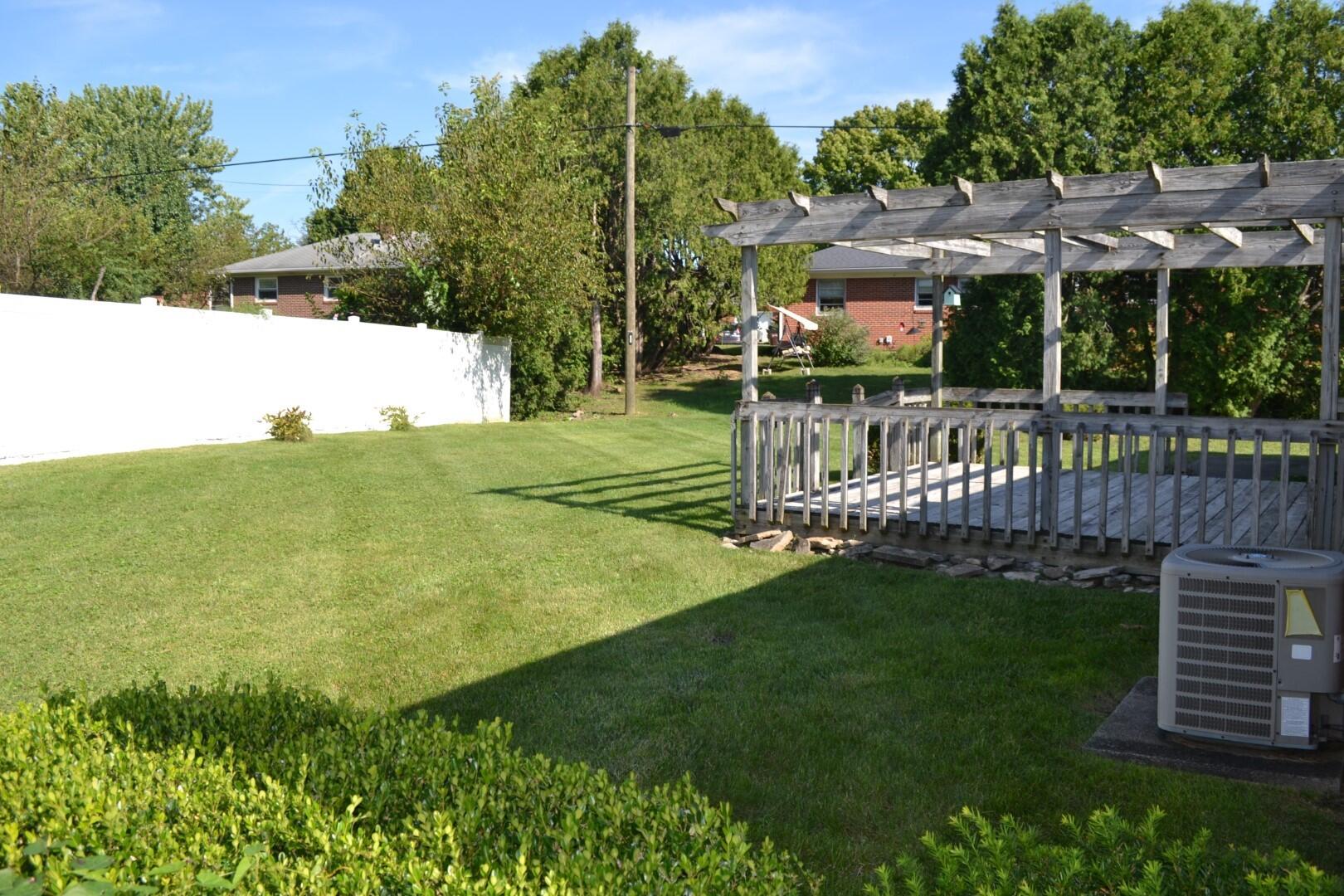 2683 Home Orchard, Springfield, Ohio 45503