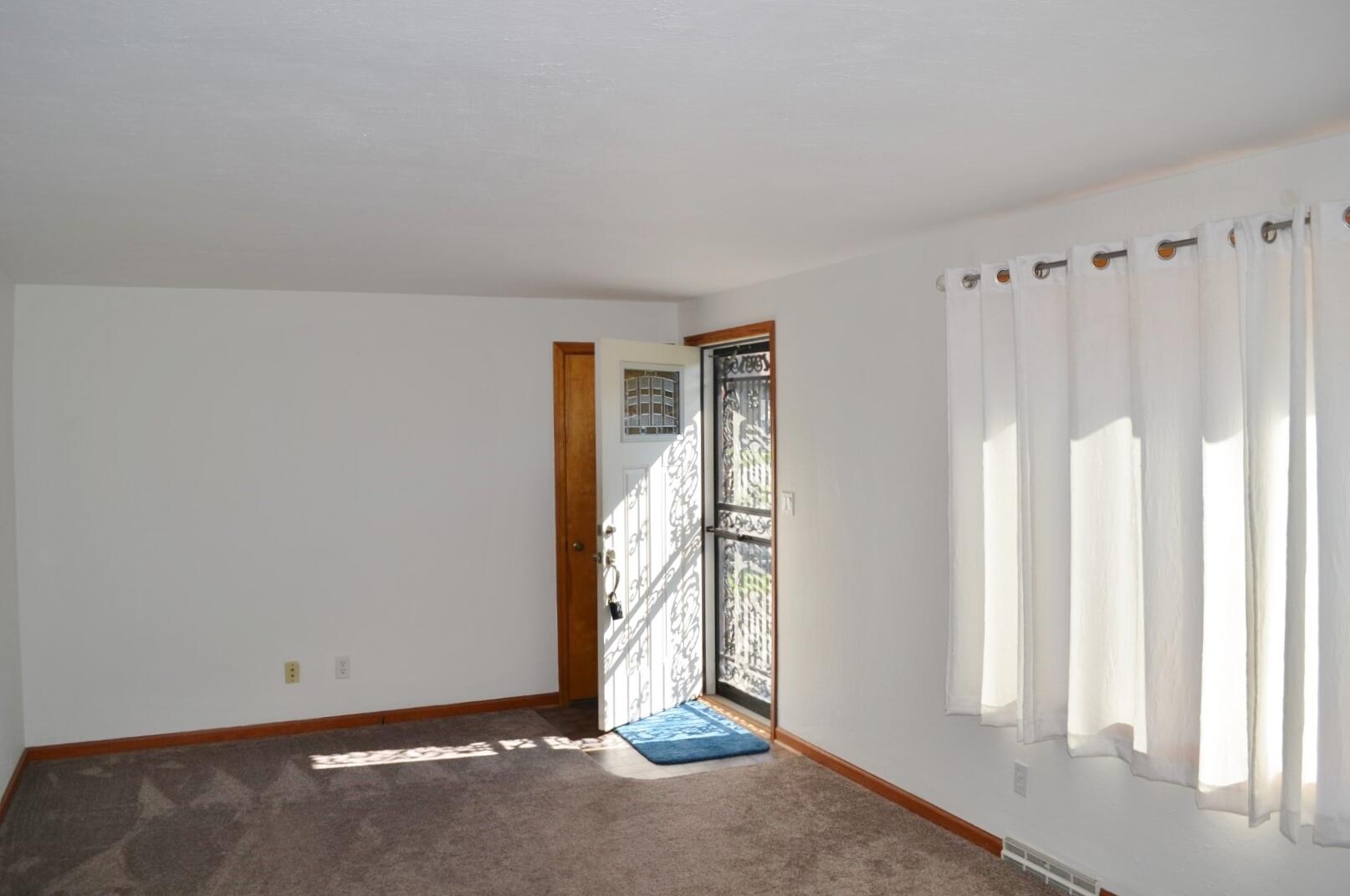 2683 Home Orchard, Springfield, Ohio 45503