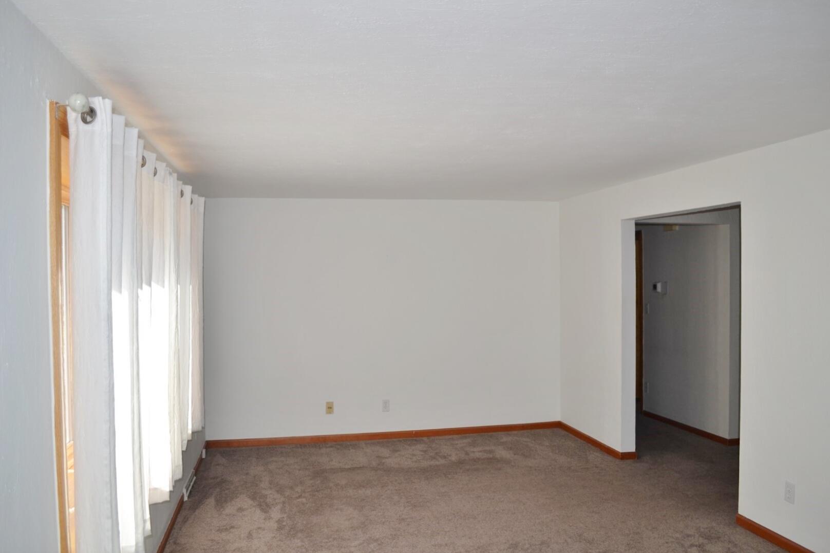 2683 Home Orchard, Springfield, Ohio 45503