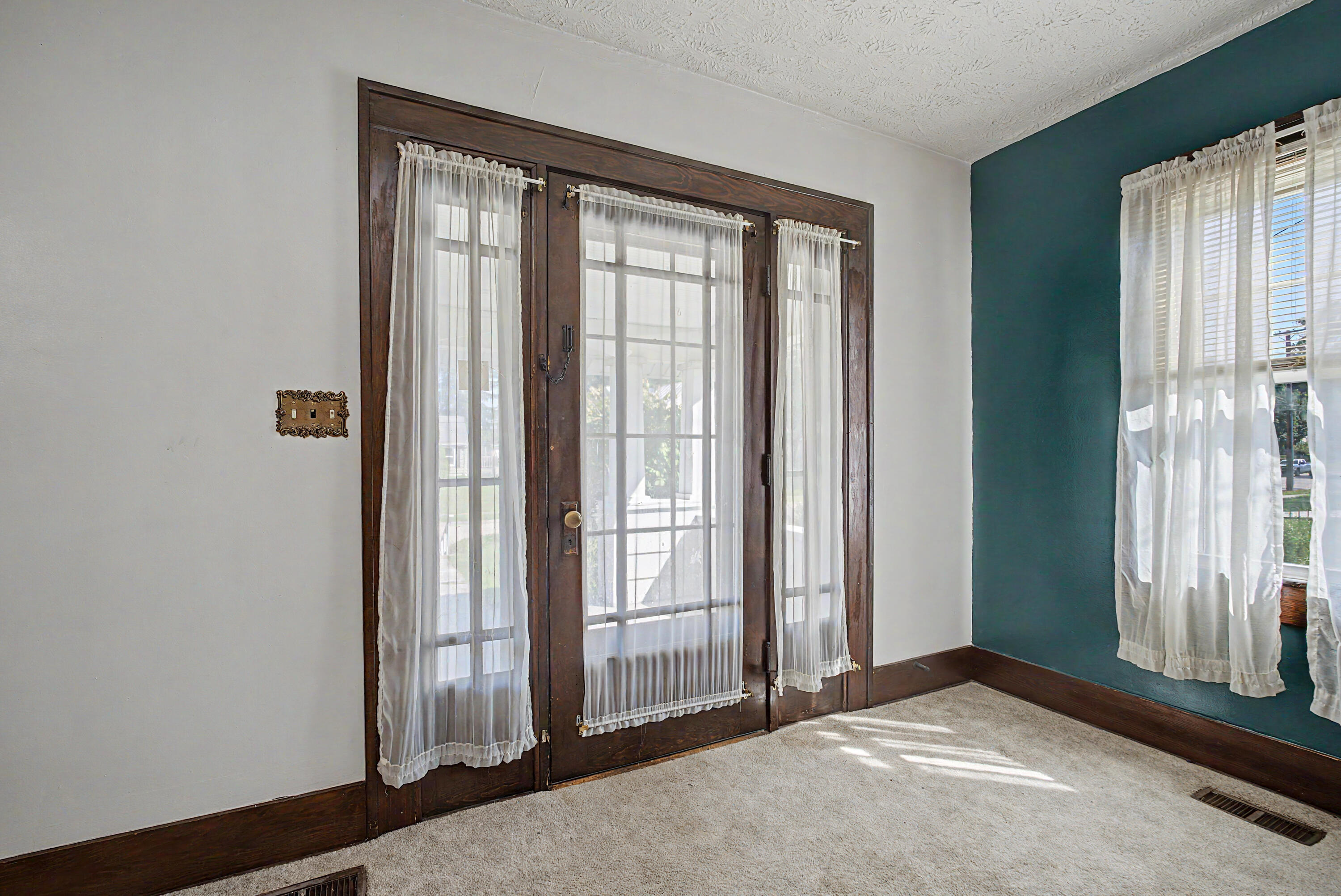 612 Madison, New Carlisle, Ohio 45344