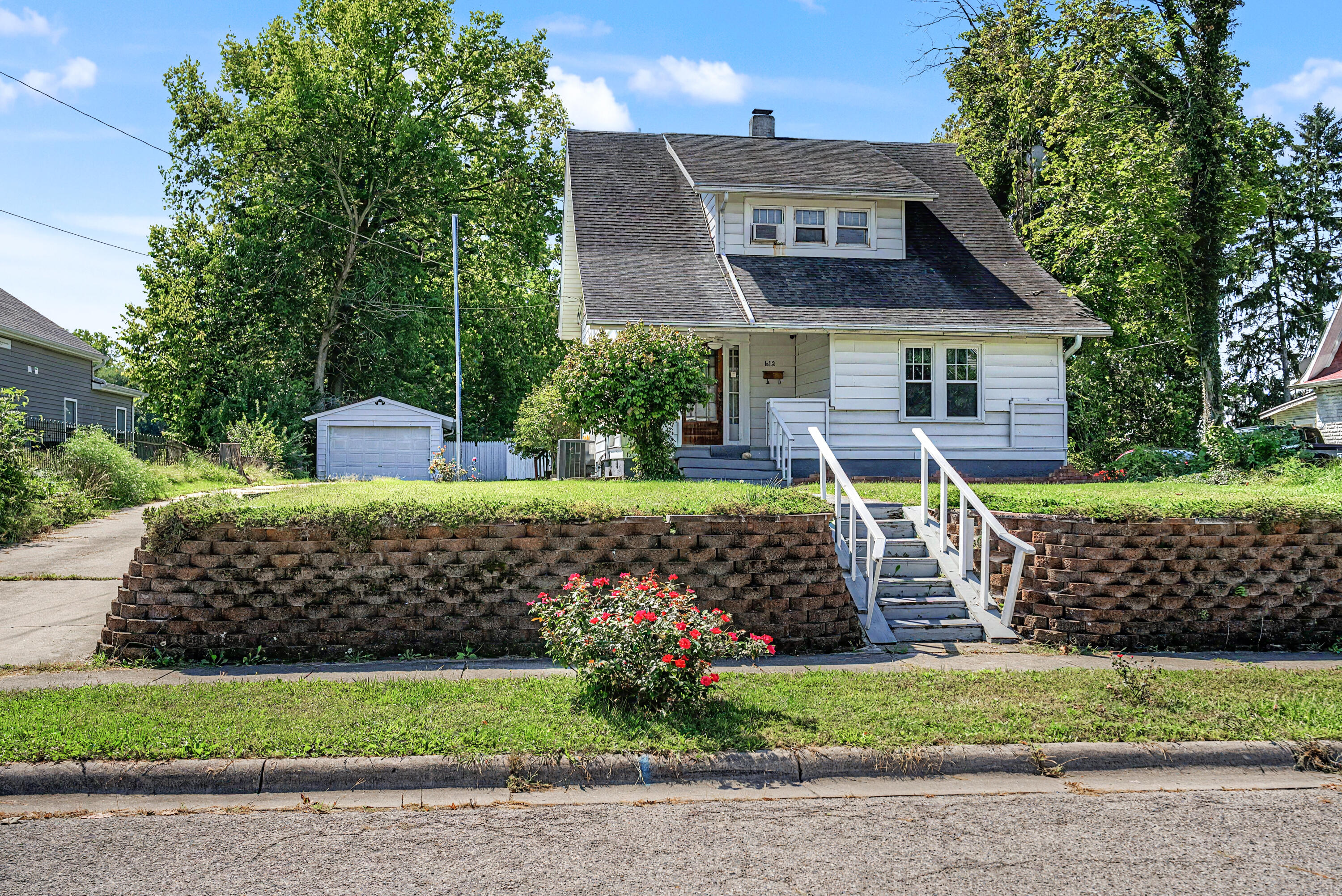 612 Madison, New Carlisle, Ohio 45344