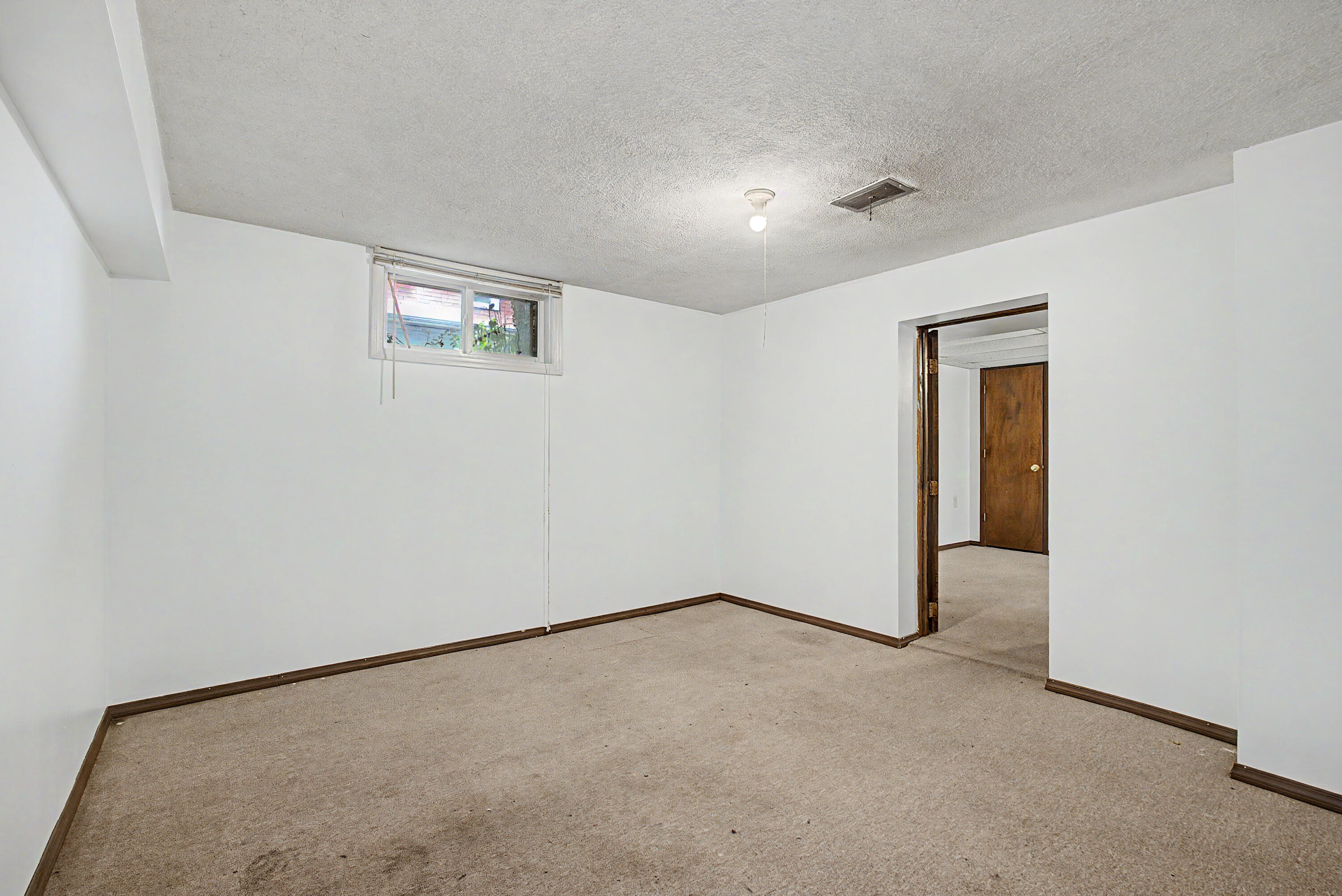 612 Madison, New Carlisle, Ohio 45344