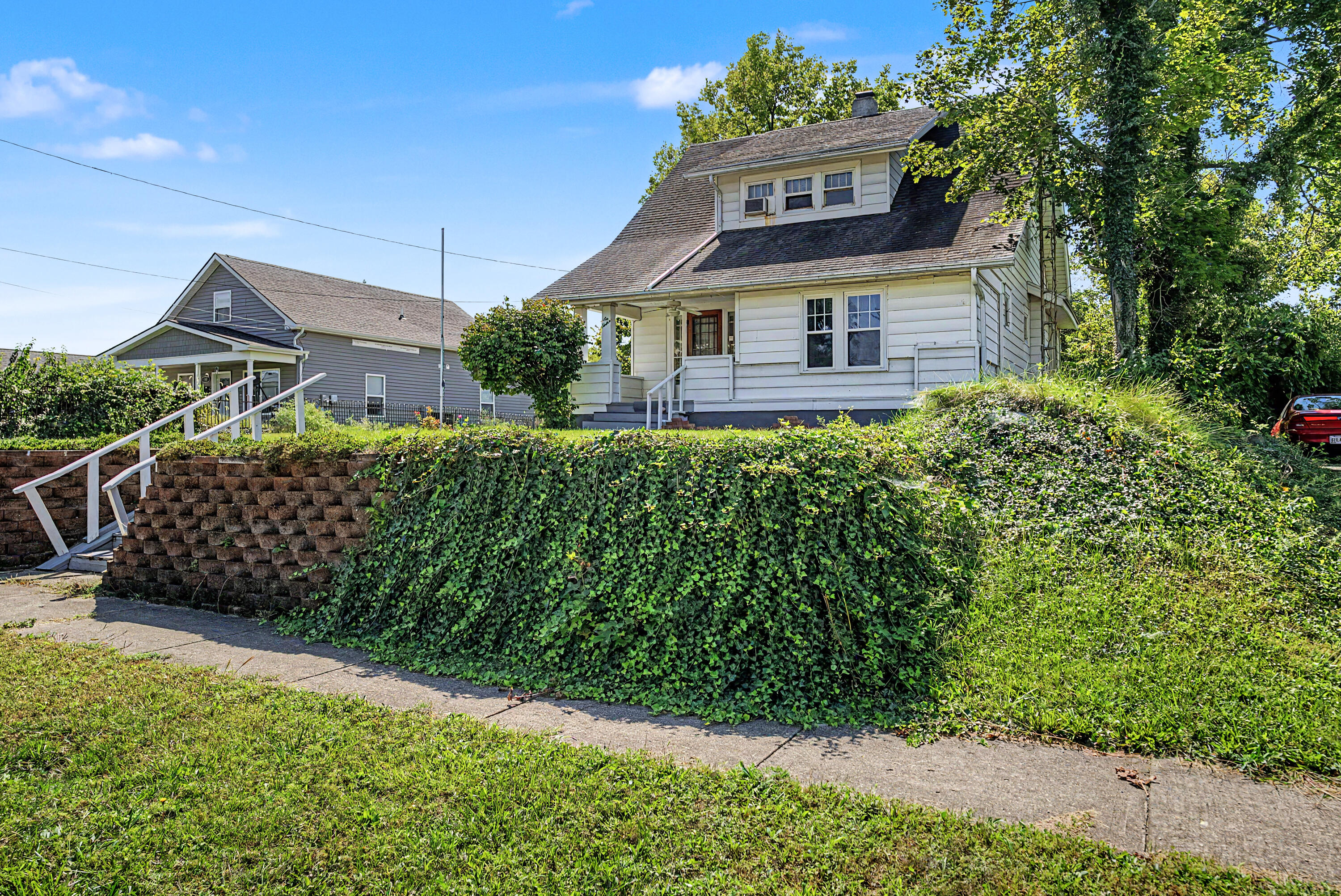 612 Madison, New Carlisle, Ohio 45344