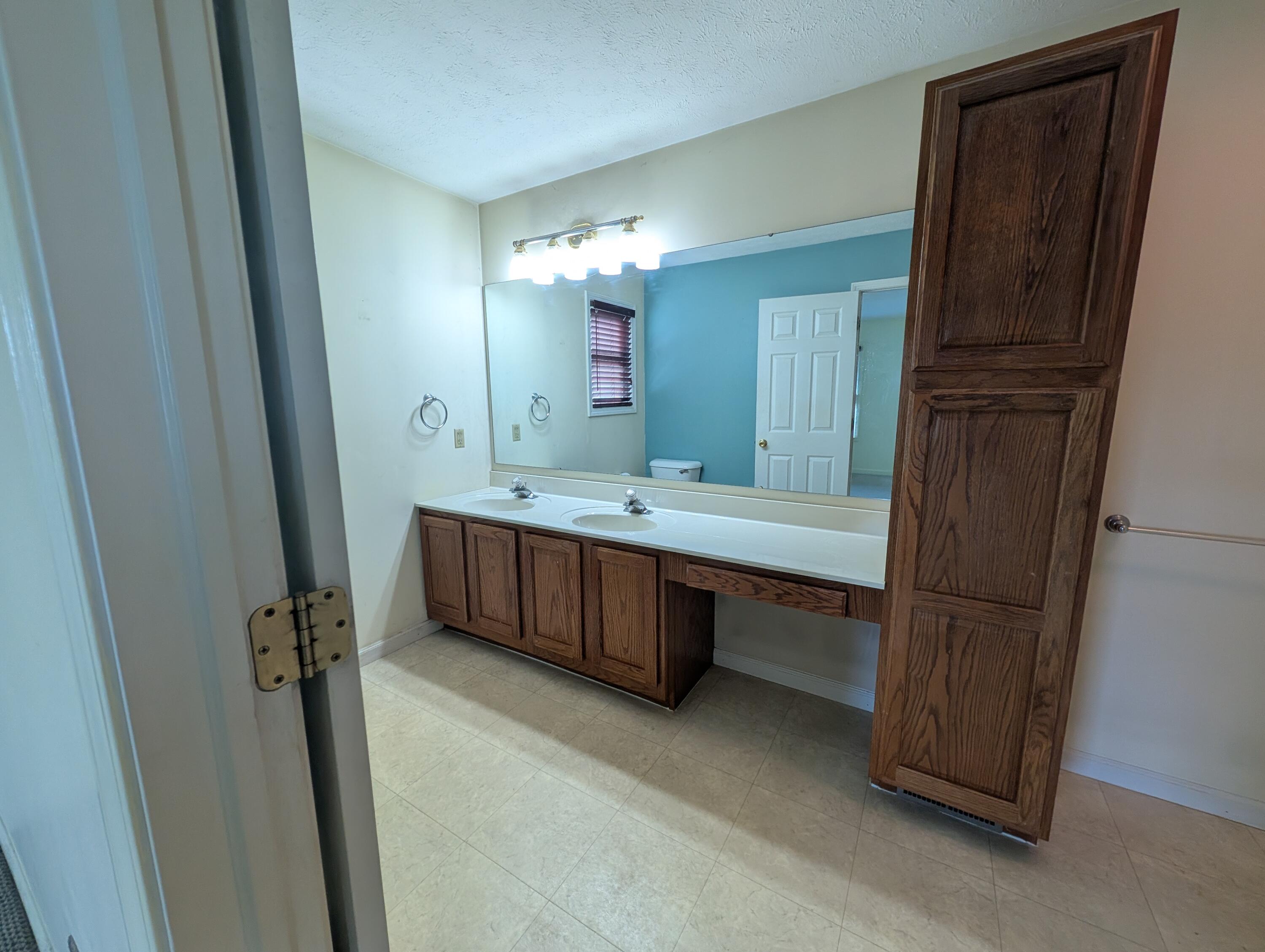 343 Windsor, Sidney, Ohio 45365