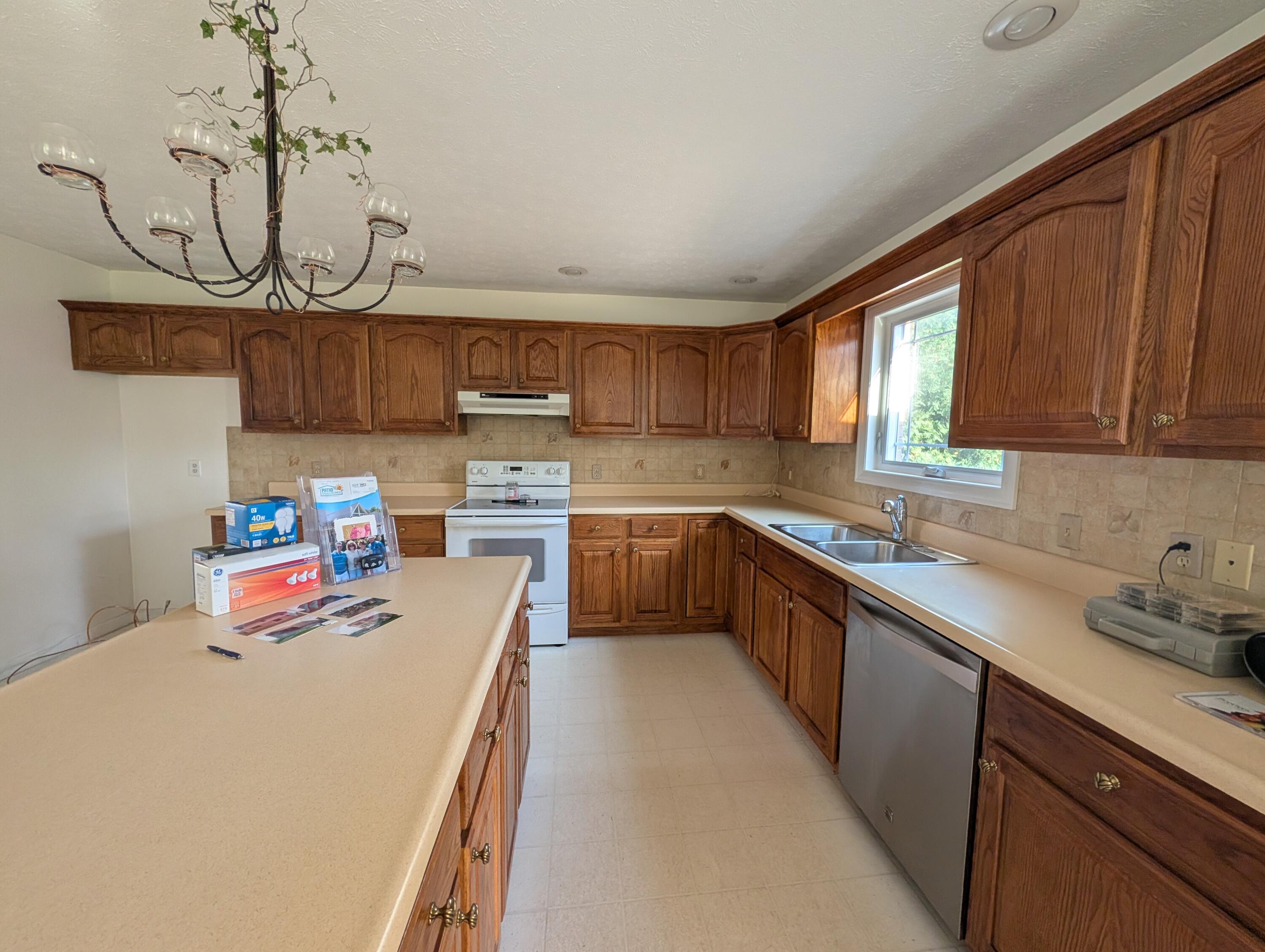 343 Windsor, Sidney, Ohio 45365