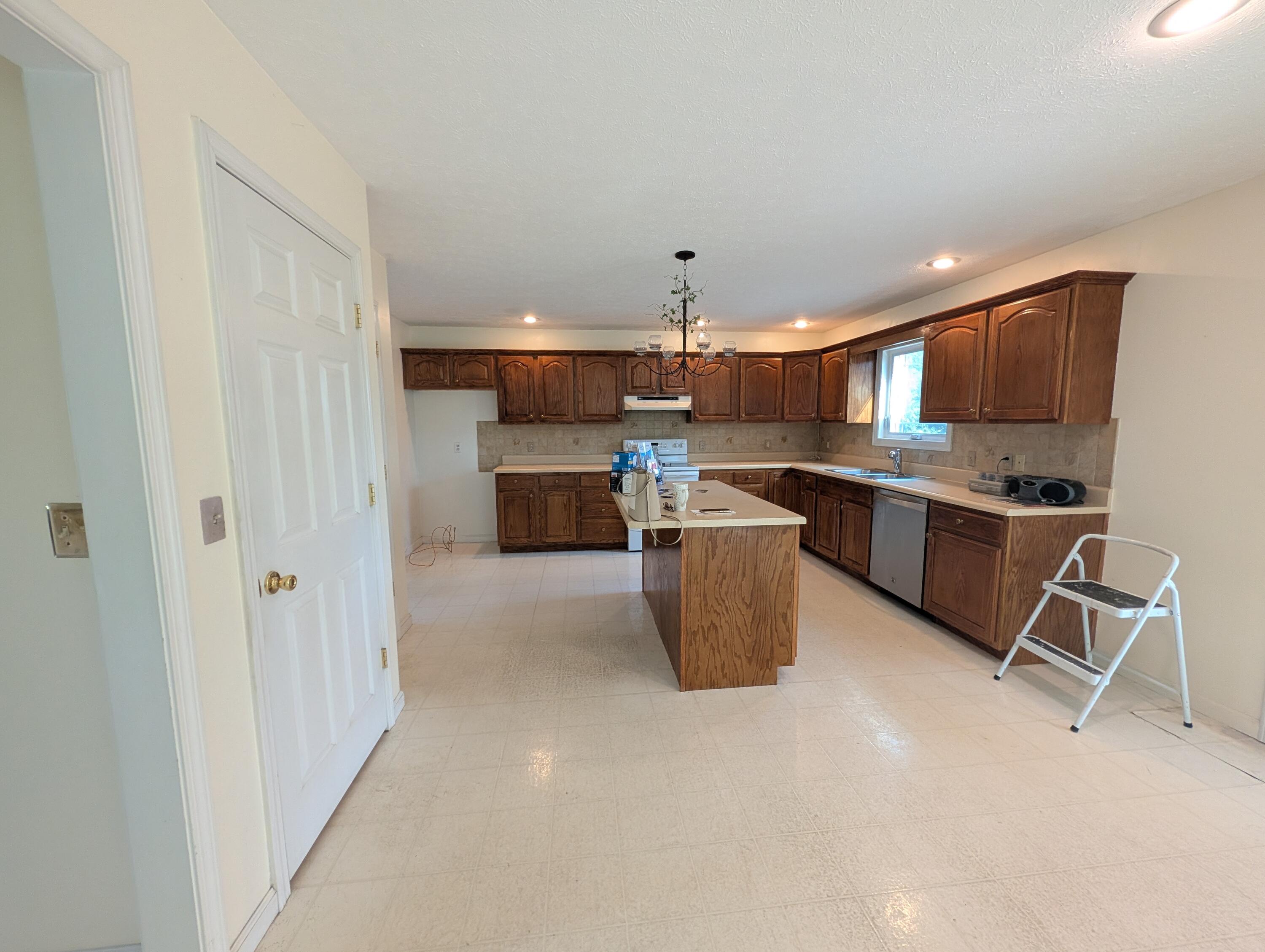343 Windsor, Sidney, Ohio 45365