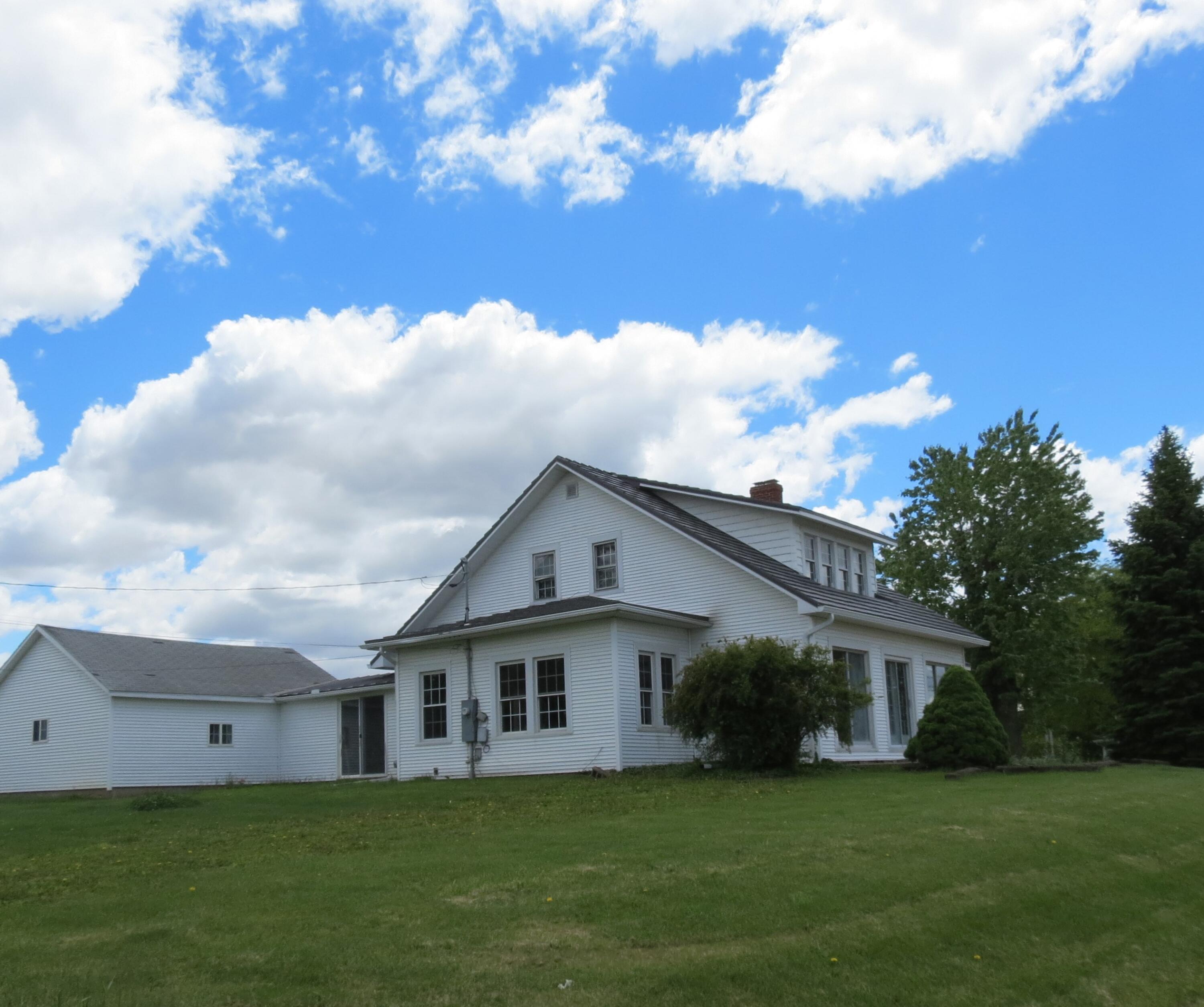 102 Main, Anna, Ohio 45302