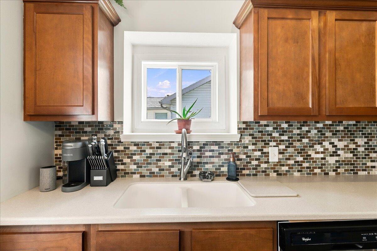 210 White Oaks, Russells Point, Ohio 43348