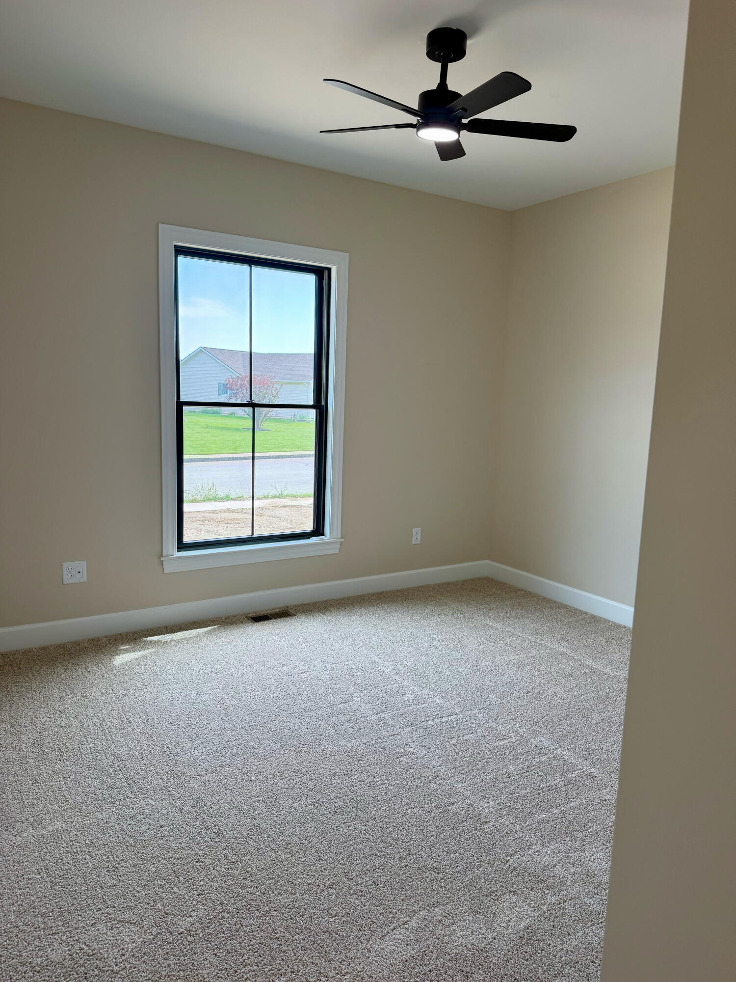 1909 Rosewood, Wapakoneta, Ohio 45895