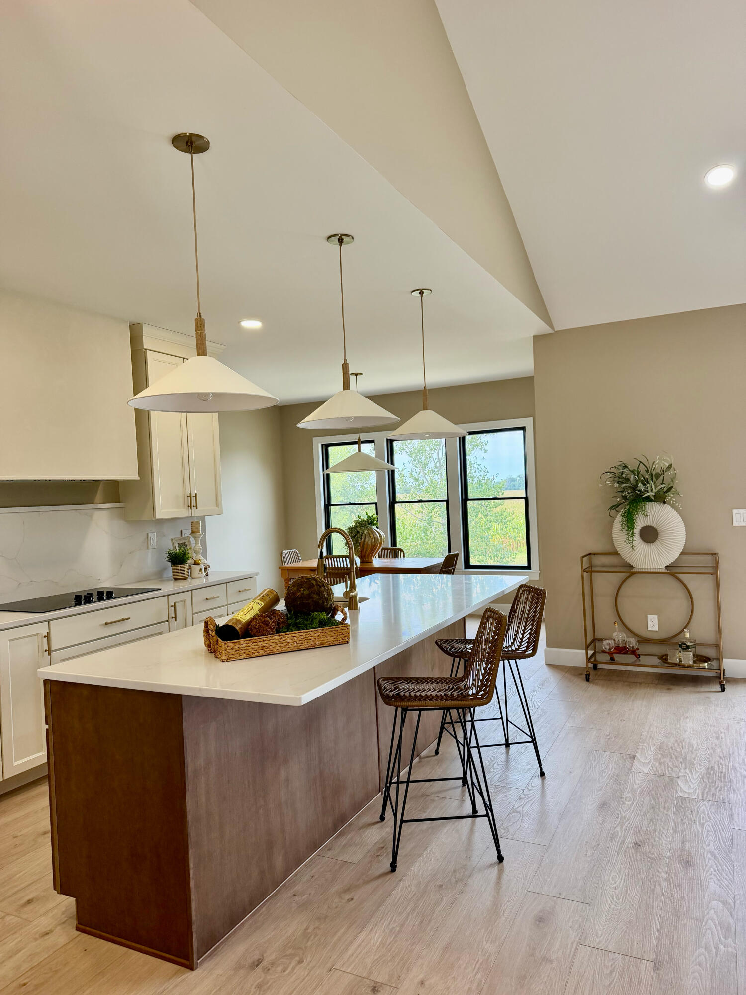 1909 Rosewood, Wapakoneta, Ohio 45895