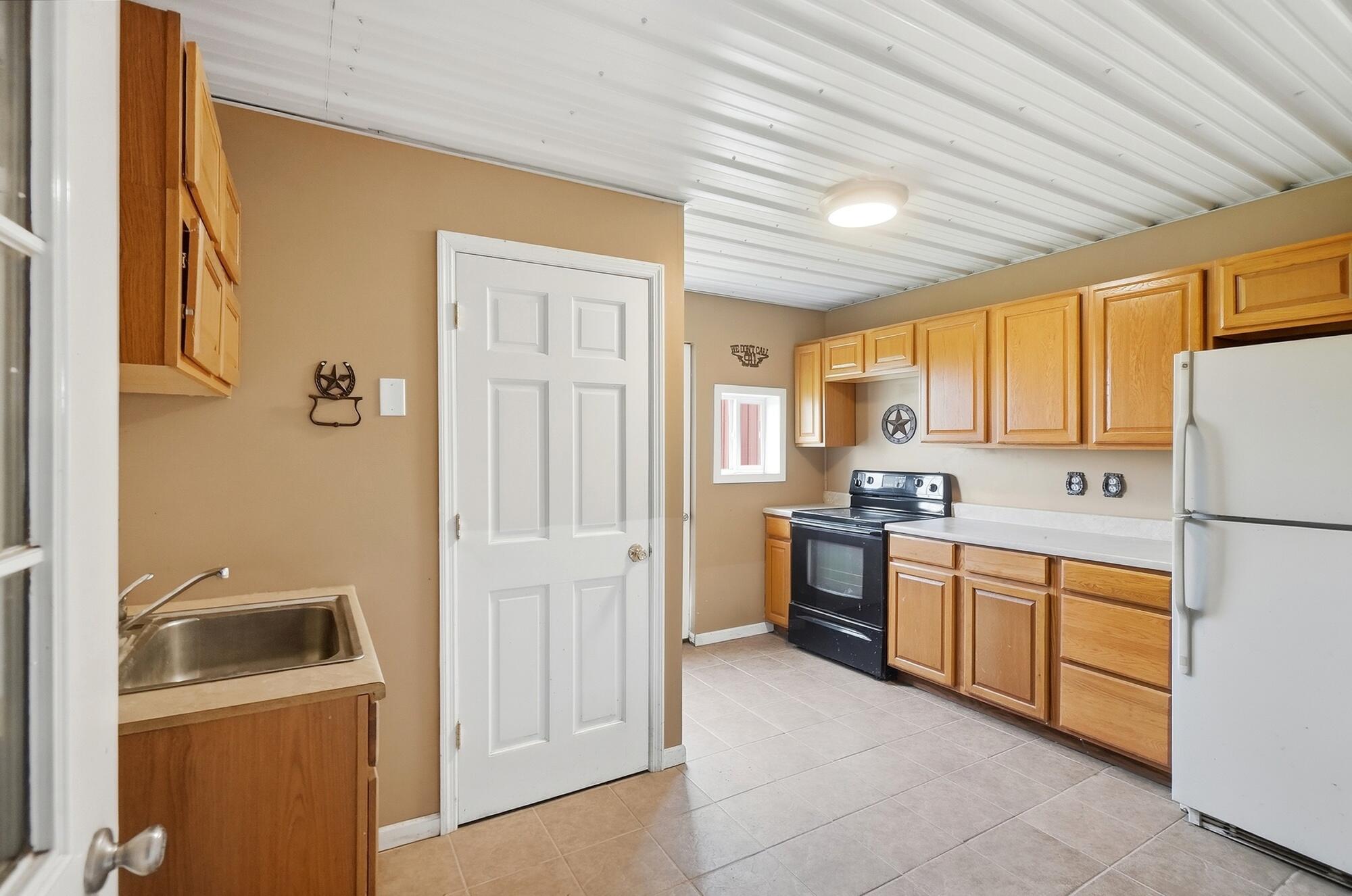 25702 Ohio 67, Waynesfield, Ohio 45896