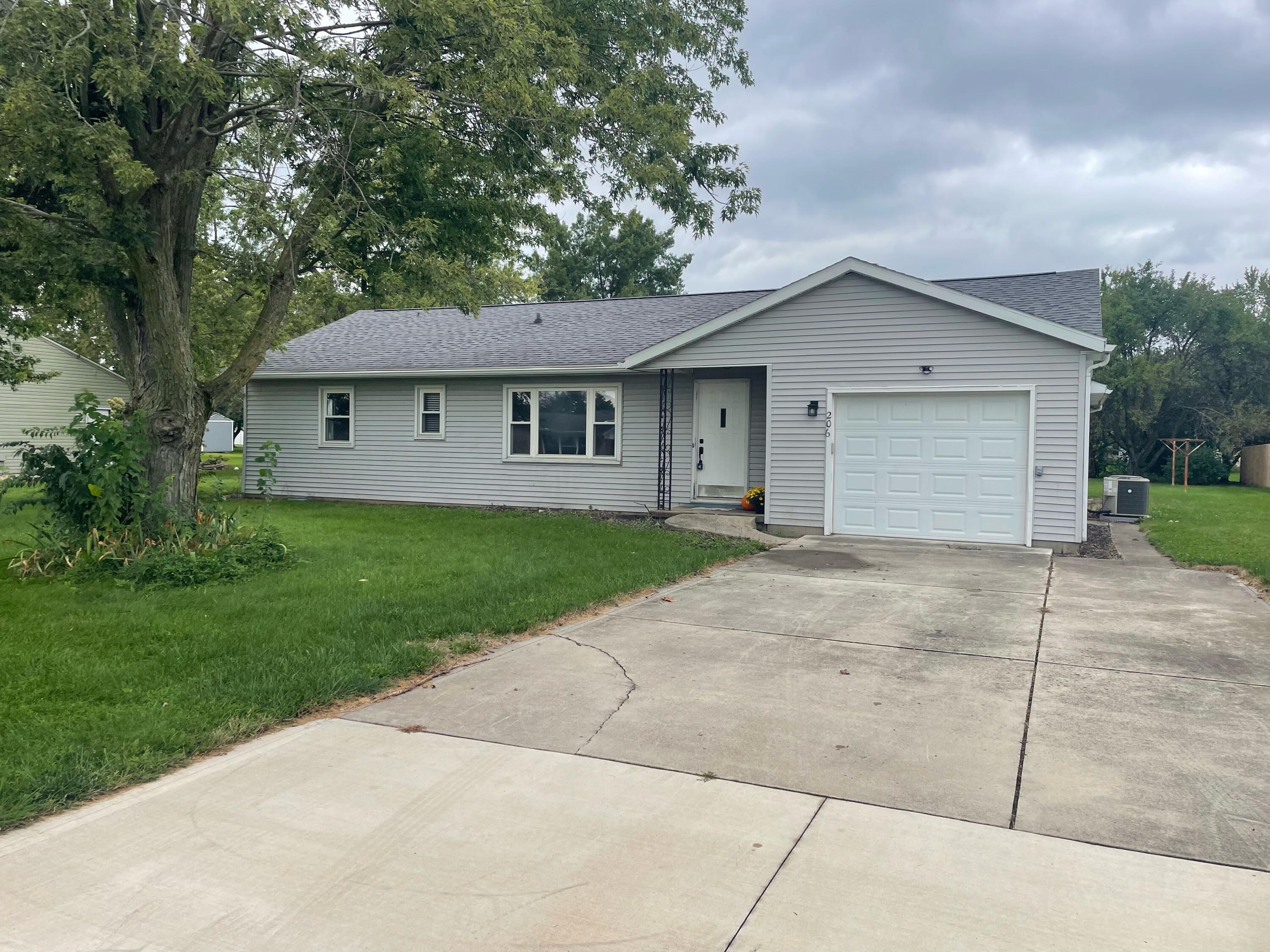 206 North, Anna, Ohio 45302