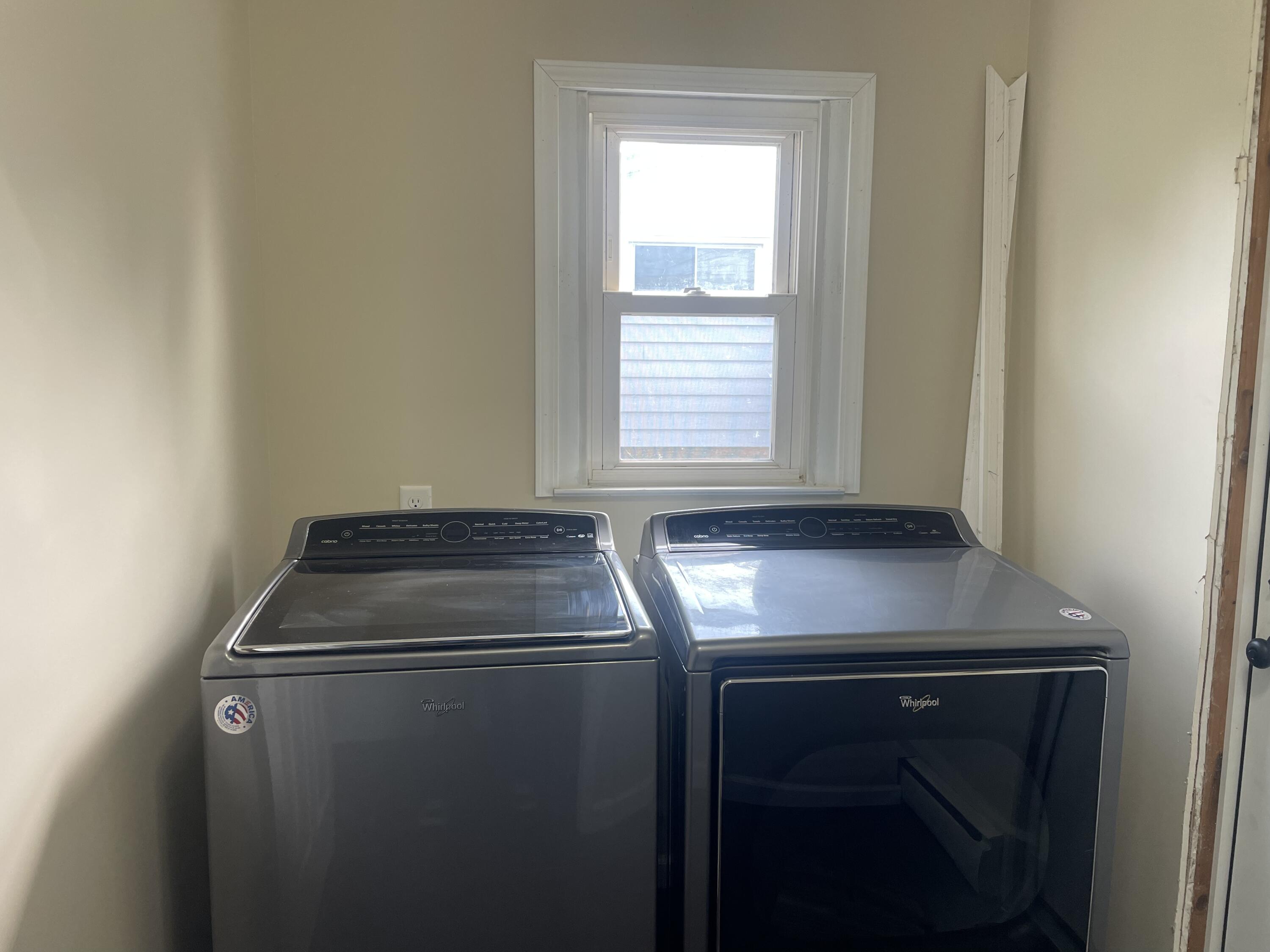 206 North, Anna, Ohio 45302