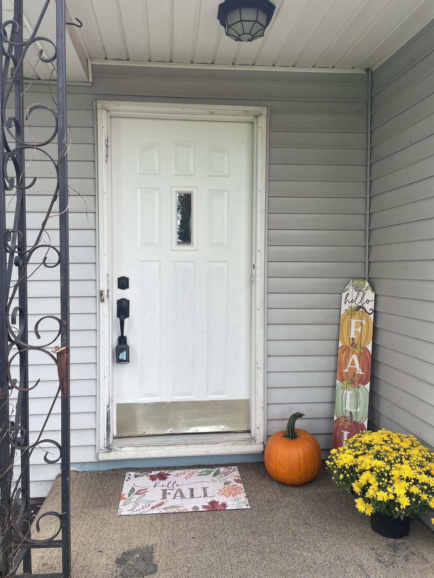 206 North, Anna, Ohio 45302
