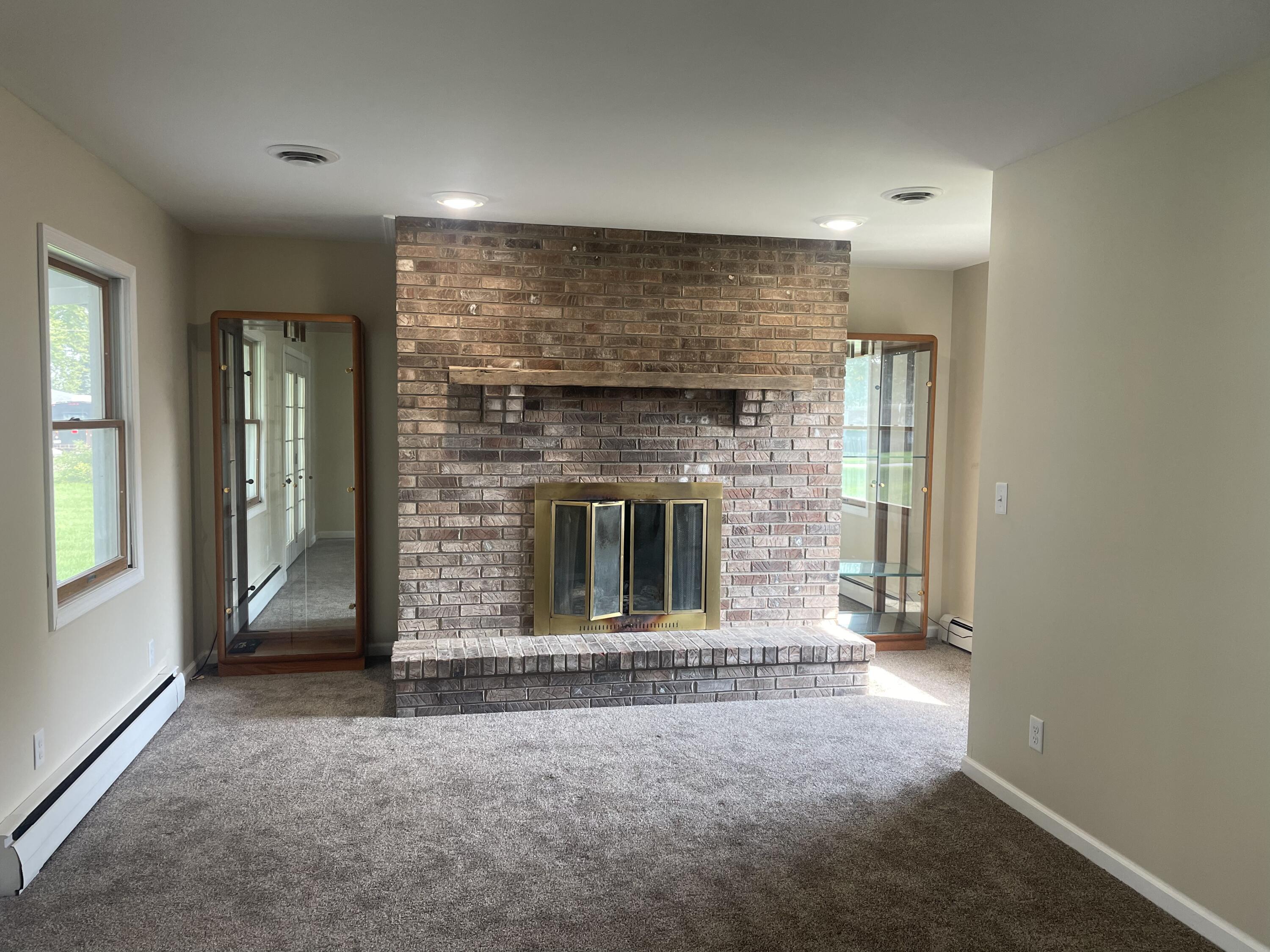 206 North, Anna, Ohio 45302