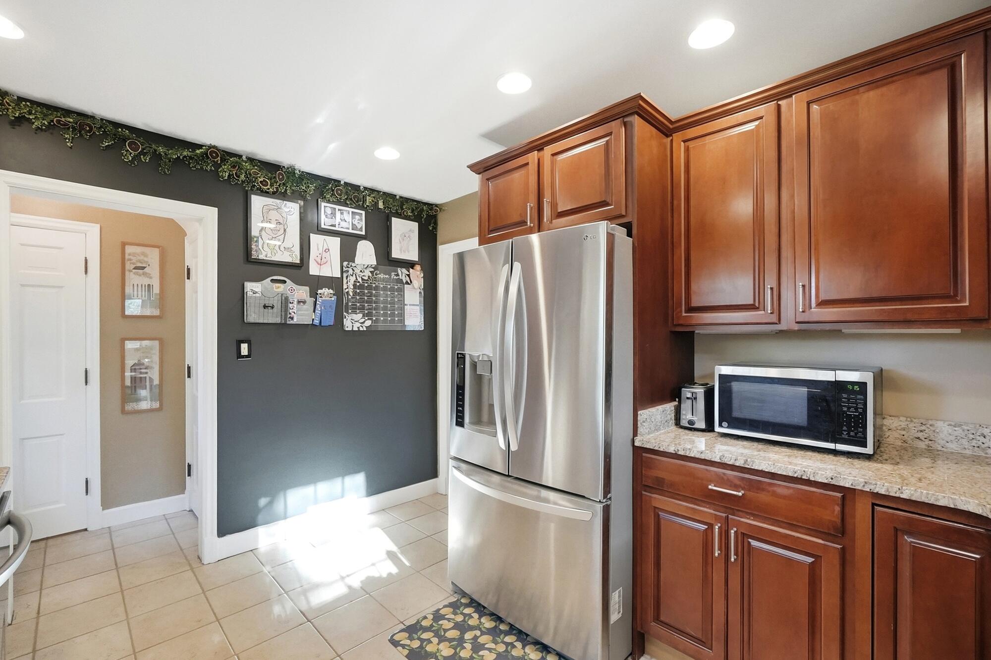 431 Dover, Springfield, Ohio 45504