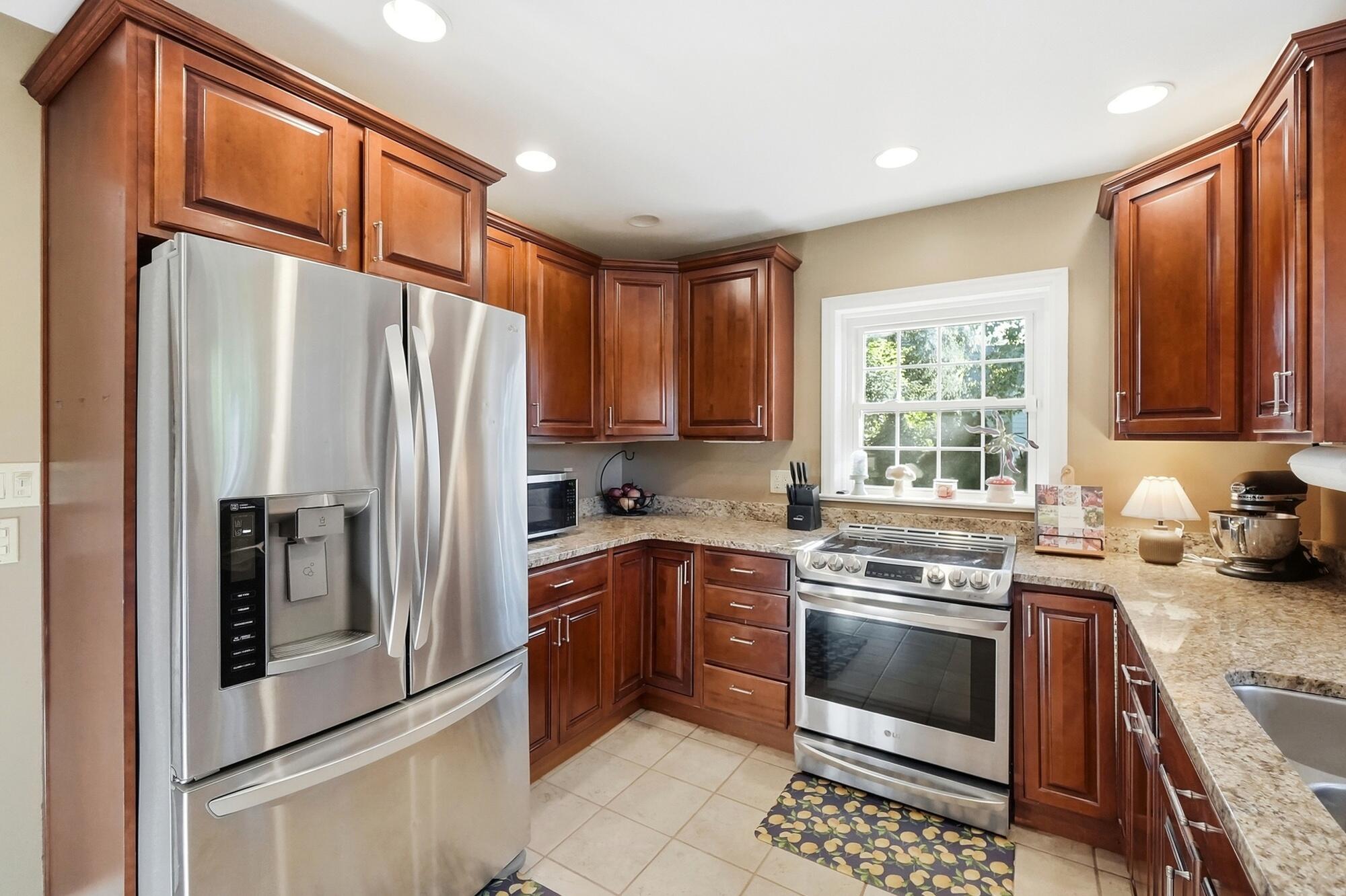 431 Dover, Springfield, Ohio 45504