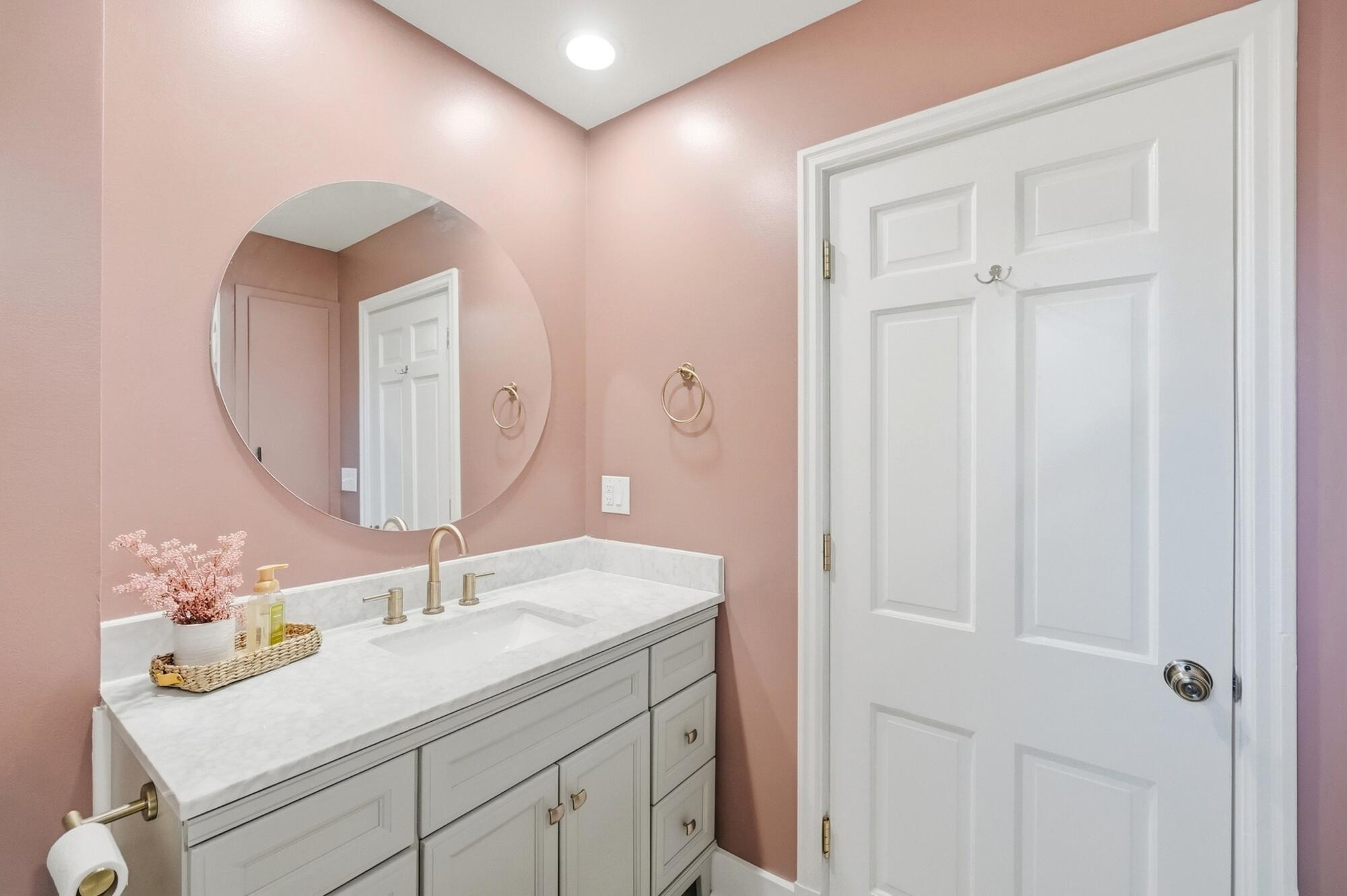 431 Dover, Springfield, Ohio 45504