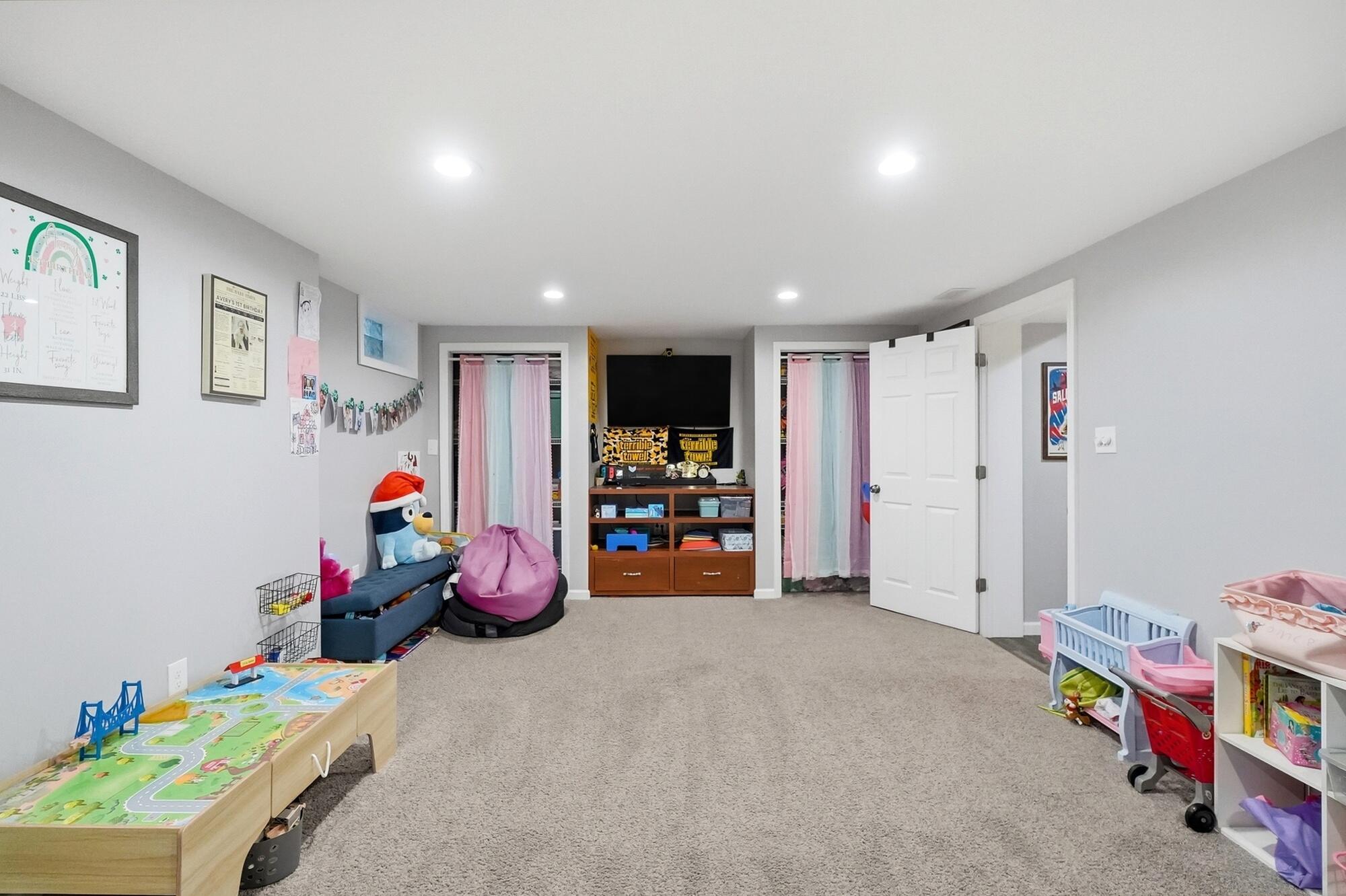 431 Dover, Springfield, Ohio 45504
