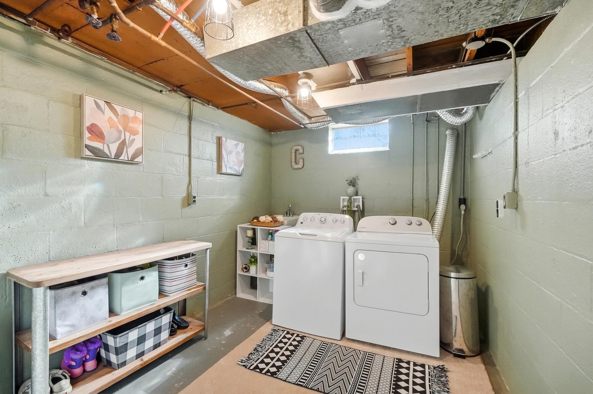 431 Dover, Springfield, Ohio 45504
