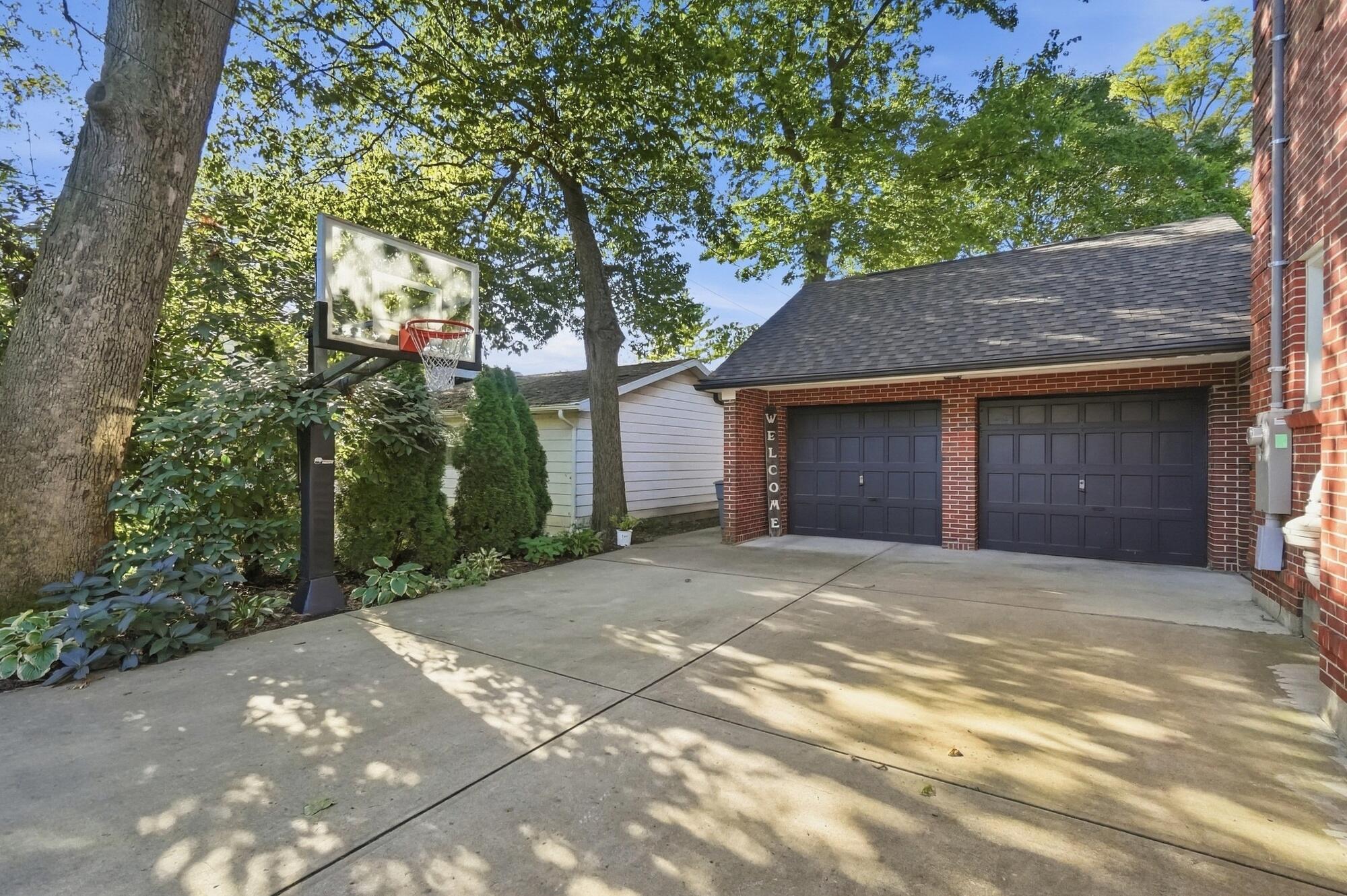 431 Dover, Springfield, Ohio 45504