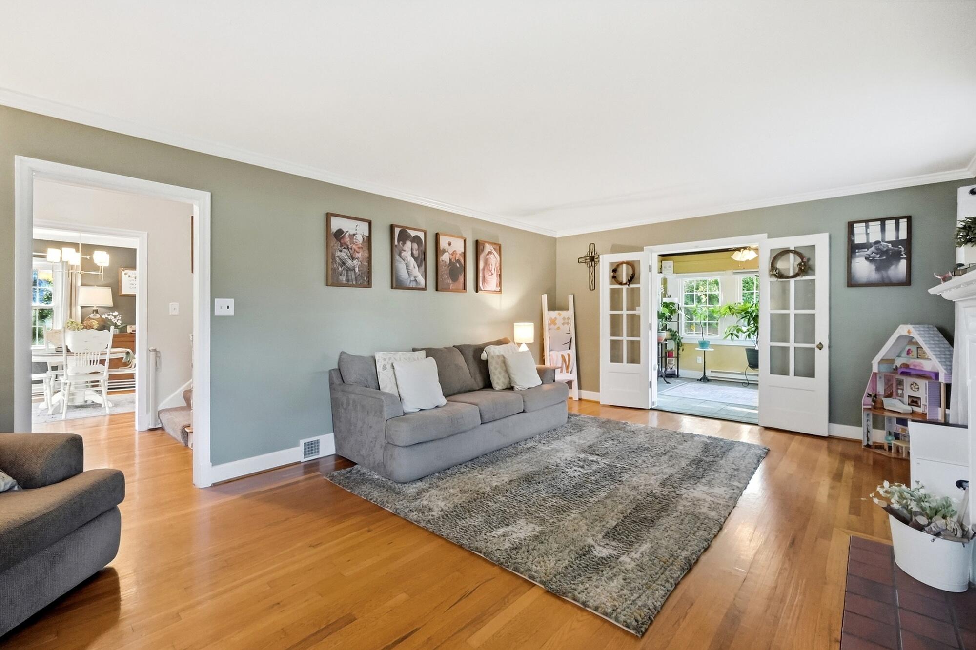 431 Dover, Springfield, Ohio 45504