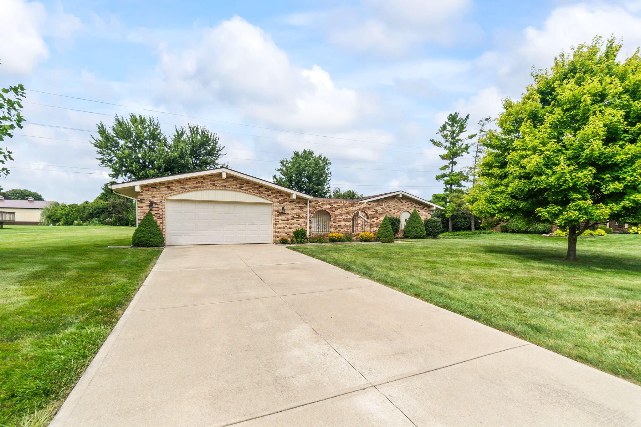 845 Burnside, Tipp City, Ohio 45371